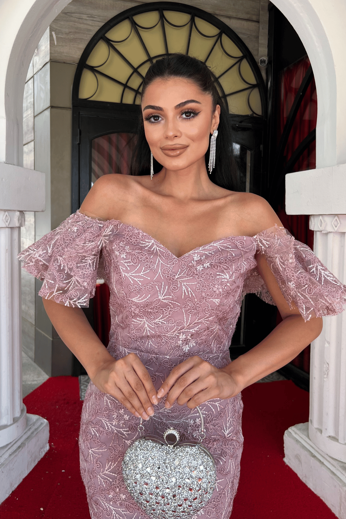 İşleme Dantel Kumaş Kayık Yaka Kalem Elbise - PUDRA