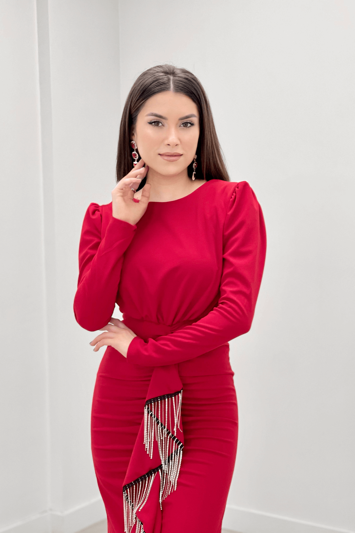 İthal Krep Kumaş Taş Püskül Detaylı Abiye Elbise - KIRMIZI