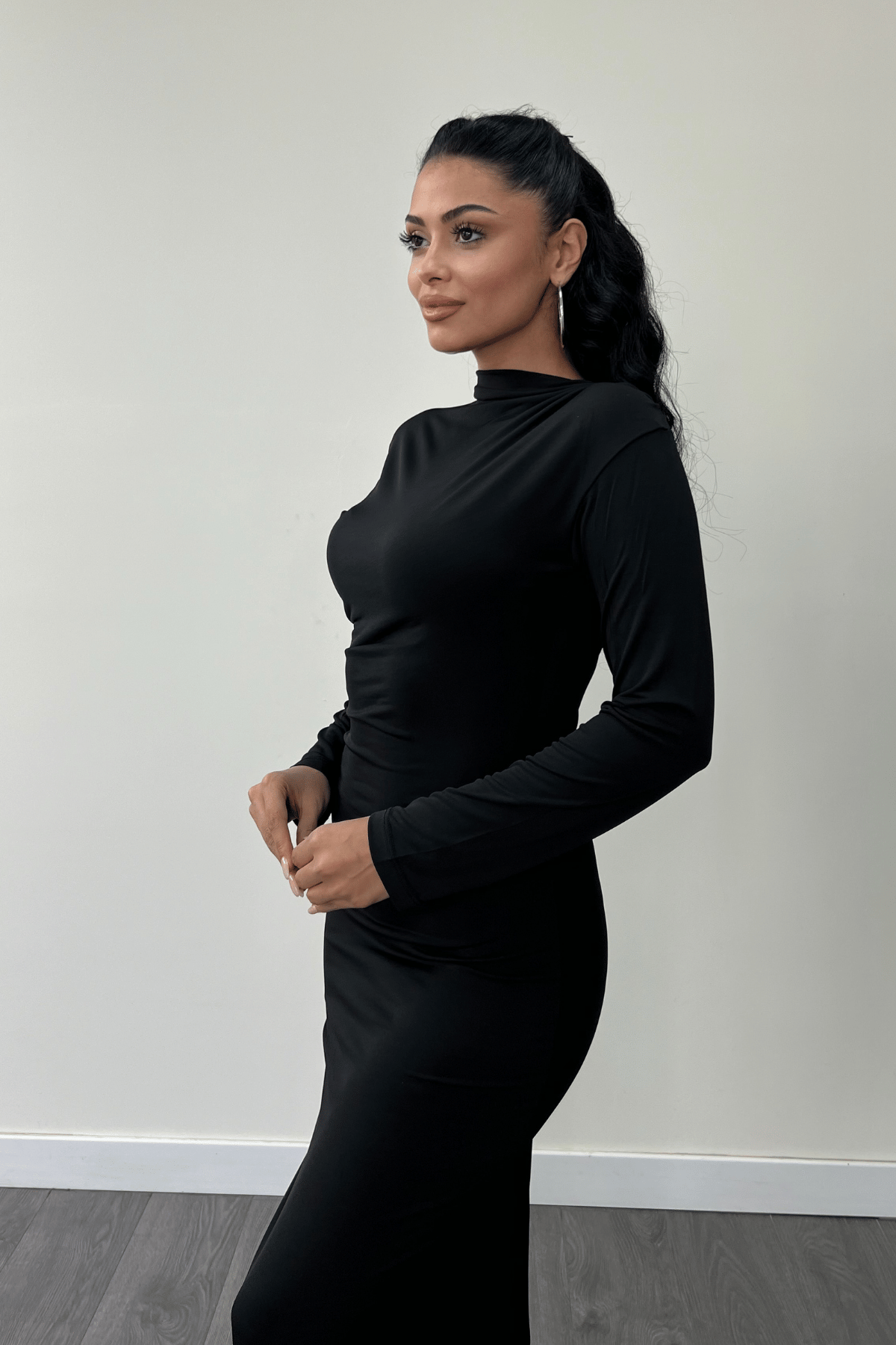 Jarse Kumaş Büzgülü Kalem Elbise - SİYAH