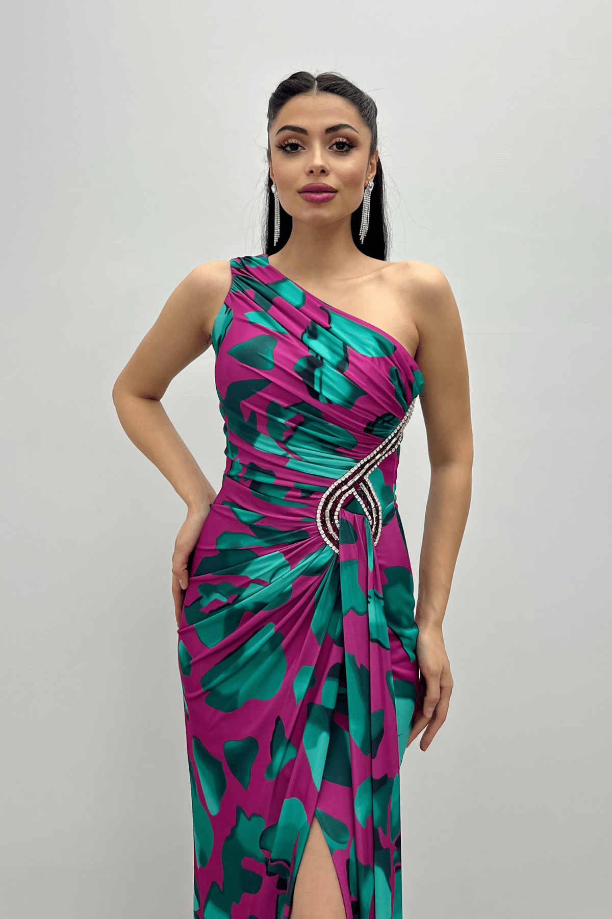 Jarse Kumaş Drapeli Taş Detaylı Balık Elbise - PEMBE