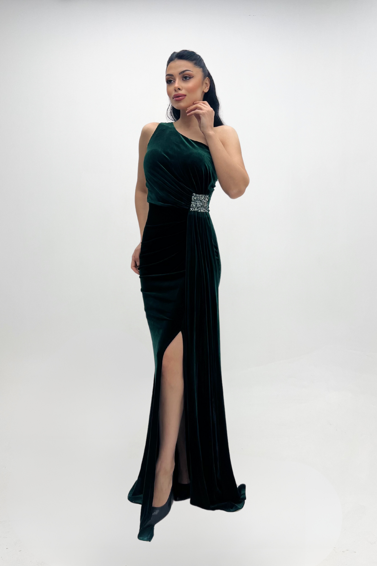 Kadife Kumaş Büzgülü Şal Detaylı Abiye Elbise - ZÜMRÜT YEŞİL