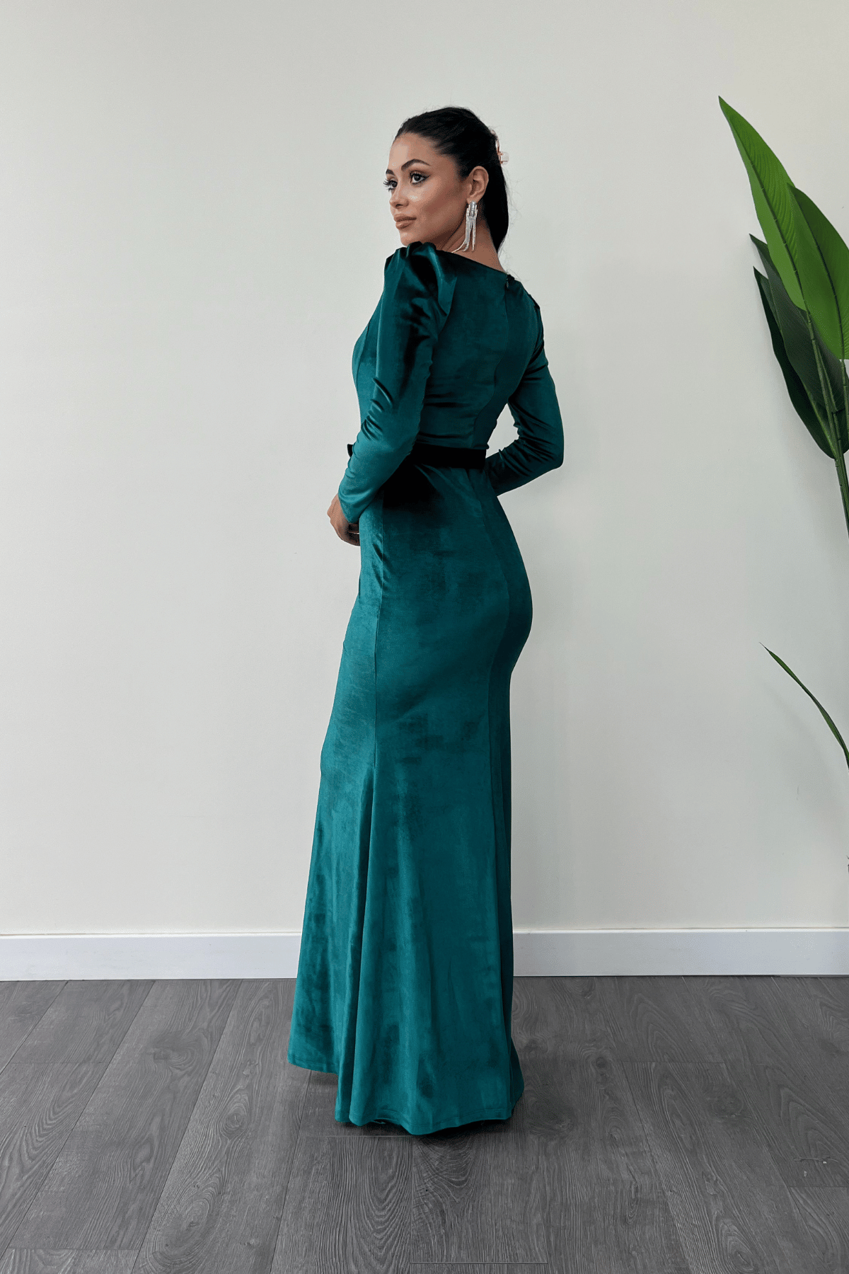 Kadife Kumaş Kalp Yaka Balık Elbise - ZÜMRÜT YEŞİL