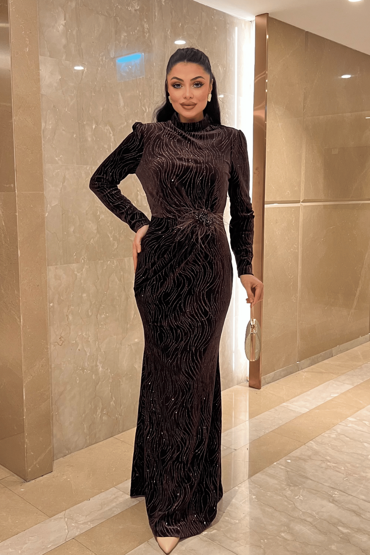 Kadife Kumaş Sim Baskılı Abiye Elbise - KAHVERENGİ