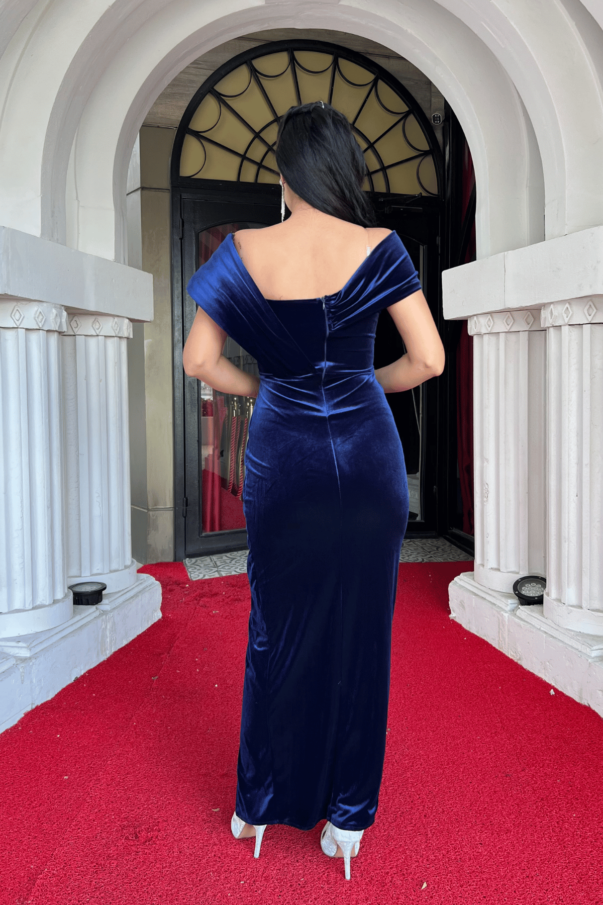 Kadife Kumaş Taş Detaylı Abiye Elbise - LACİVERT