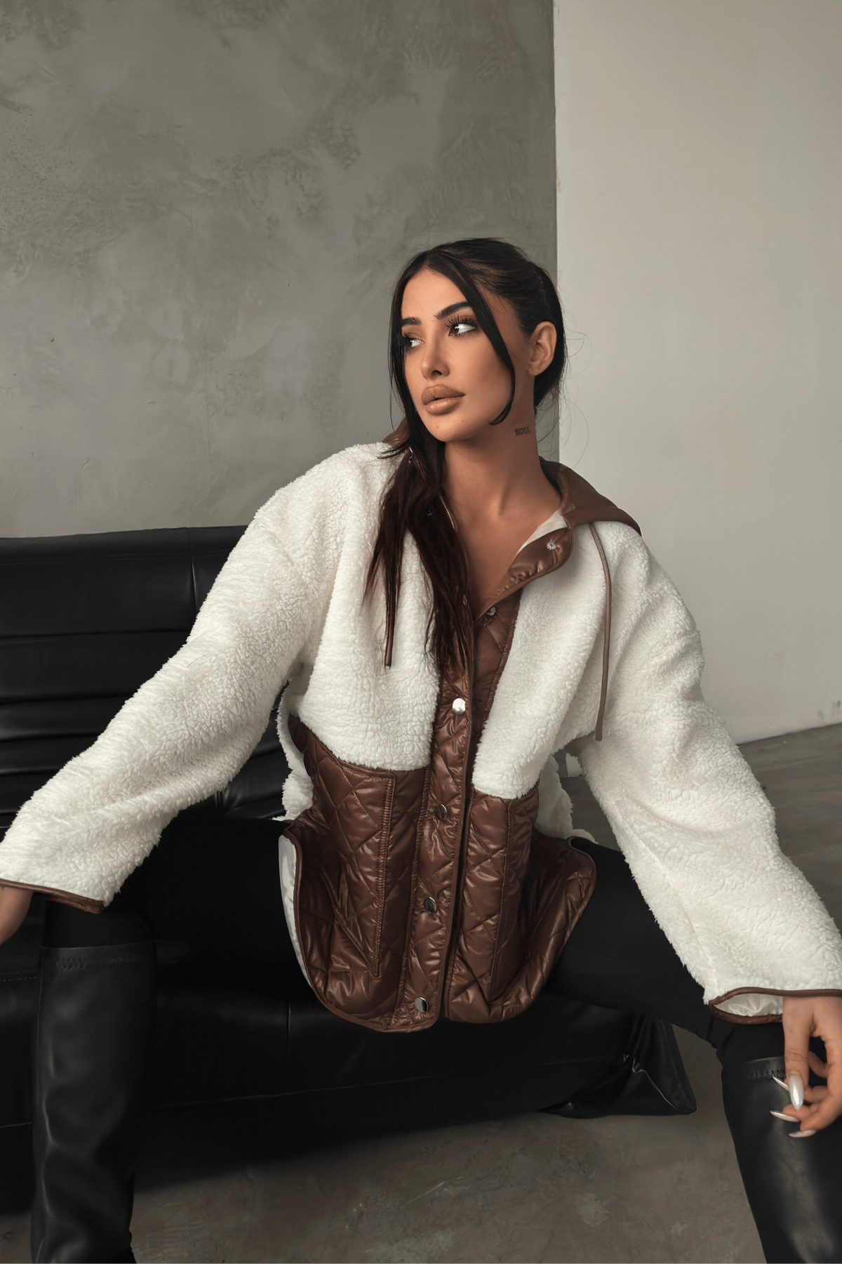 Kapitone Kumaş Peluş Garnili Ceket - KAHVERENGİ