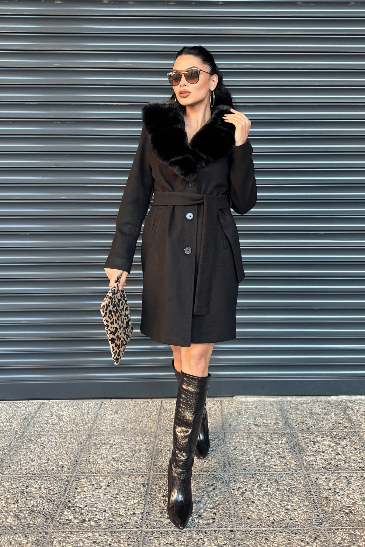 Kaşe Kumaş Kürk Detaylı Kaban - SİYAH