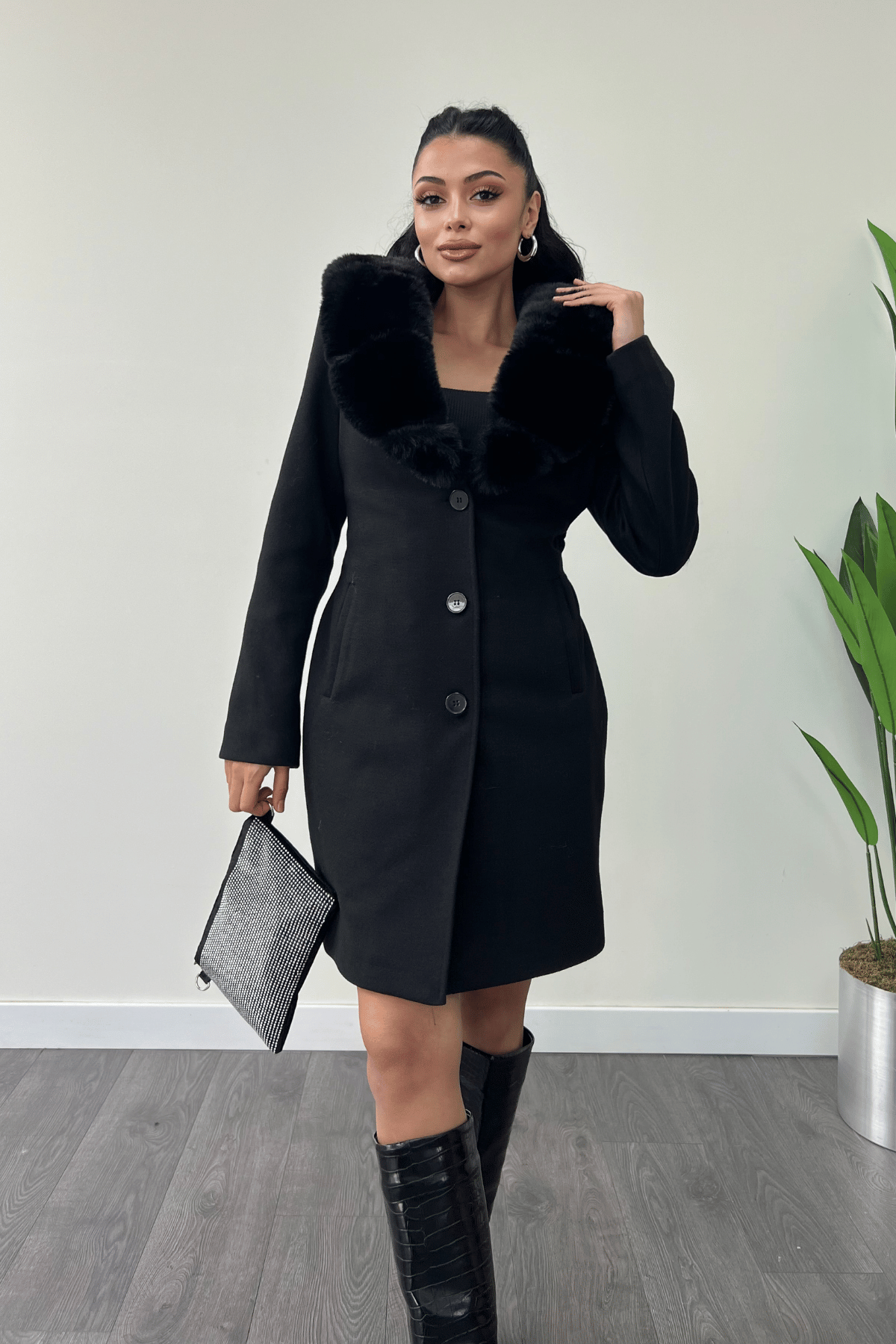 Kaşe Kumaş Kürk Detaylı Kaban - SİYAH