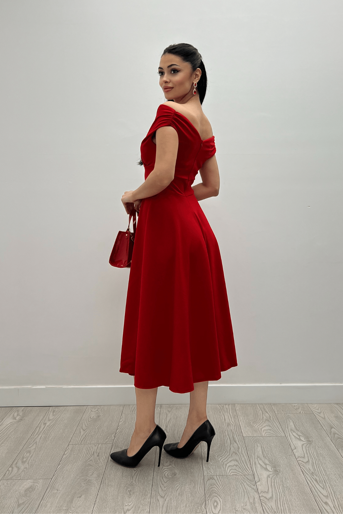 Boat Neck Midi Dress - Red
