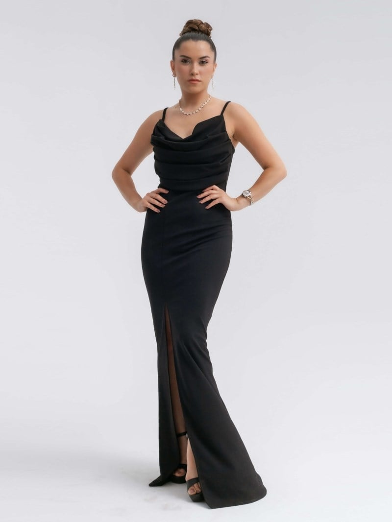 Krep Kumaş Degaje Yaka Elbise - SİYAH