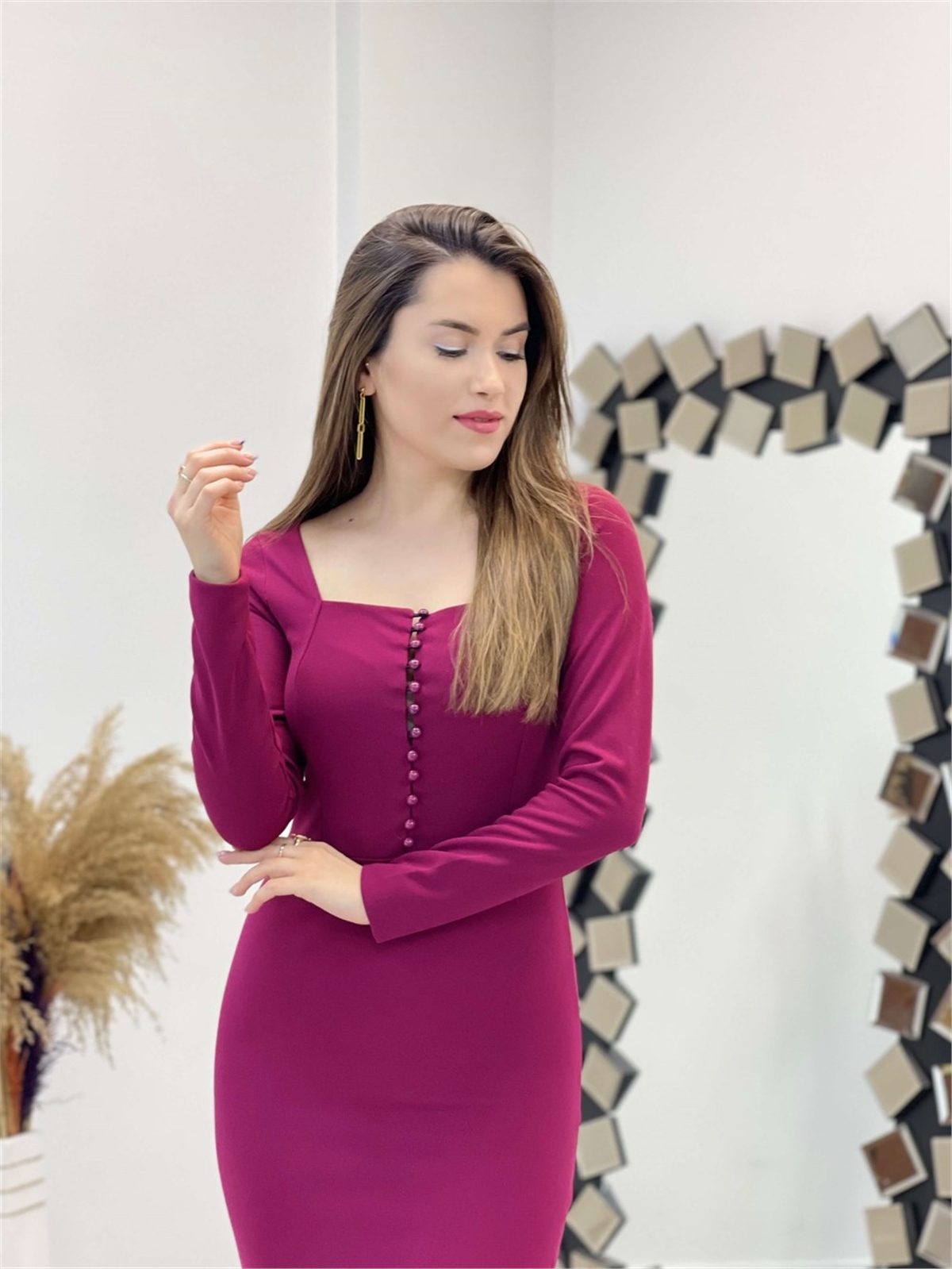 Krep Kumaş Düğme Detaylı Kalem Elbise - Mürdüm