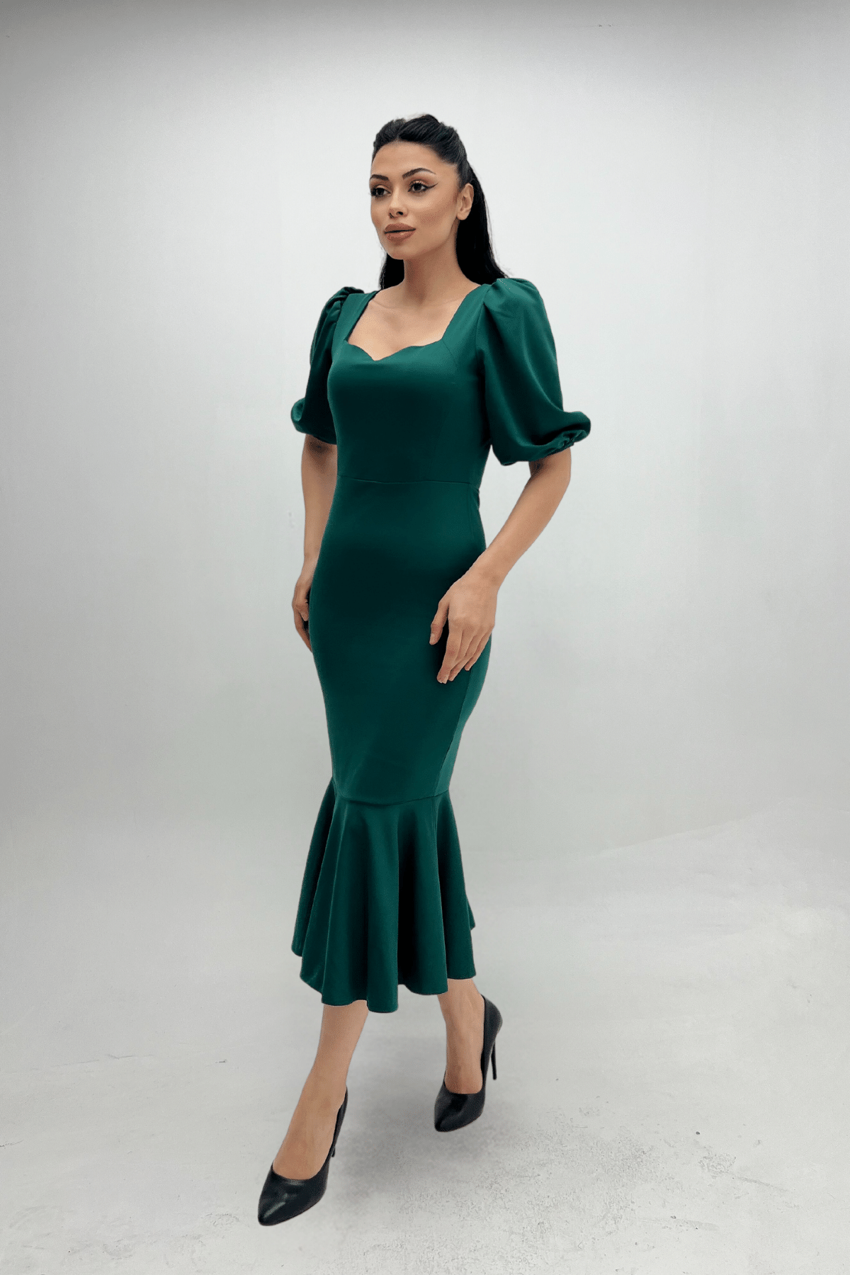 Krep Kumaş Eteği Volanlı Kalem Abiye Elbise - ZÜMRÜT YEŞİL