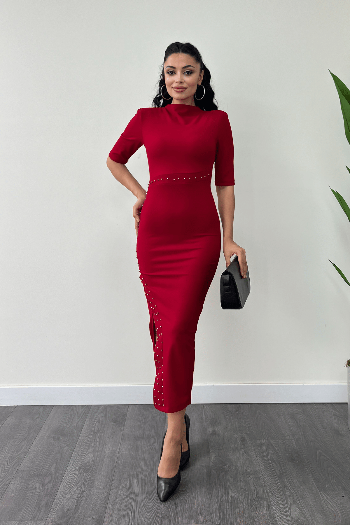 Krep Kumaş İnci Detaylı Kalem Elbise - KIRMIZI