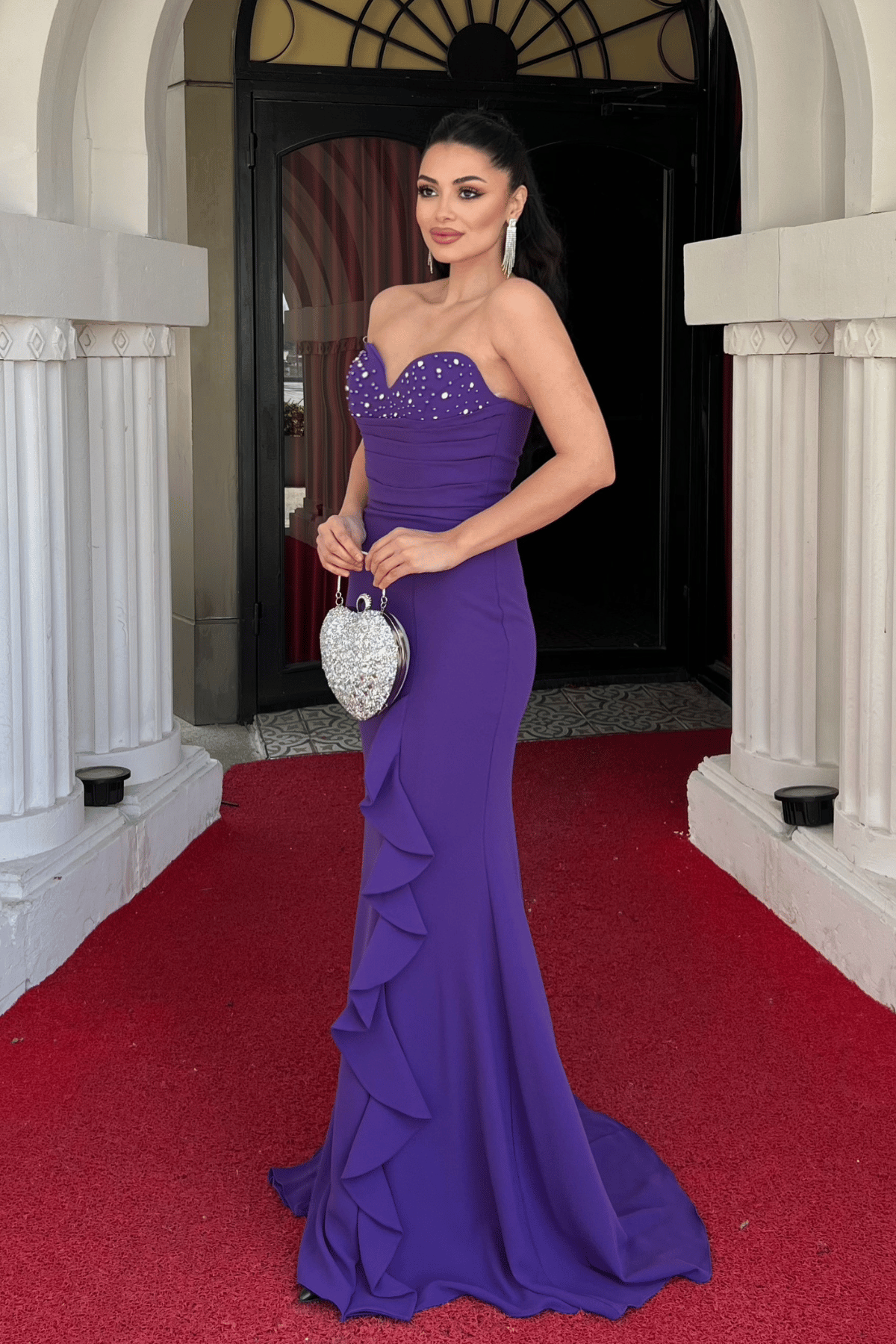 Krep Kumaş İncili Volan Detaylı Straplez Balık Elbise - MOR