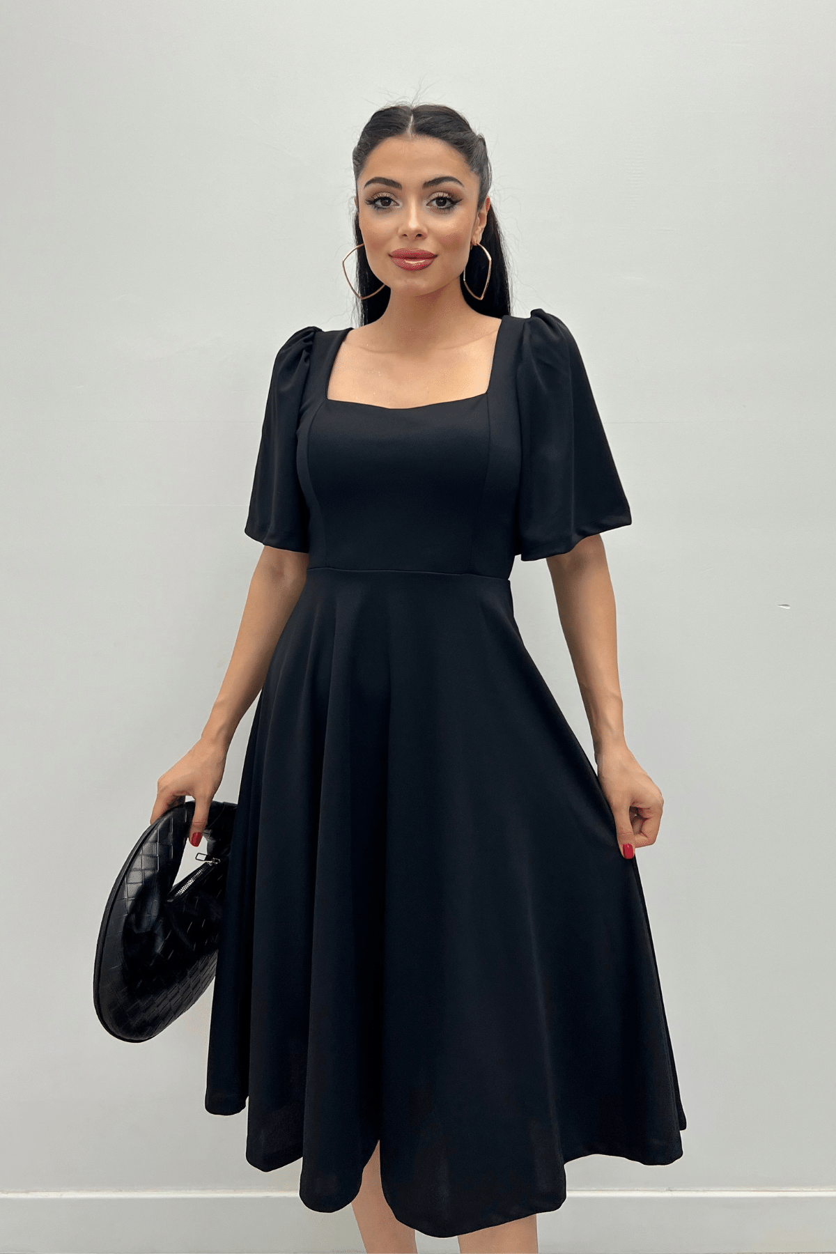 Krep Kumaş Kare Yaka Midiboy Abiye Elbise - SİYAH