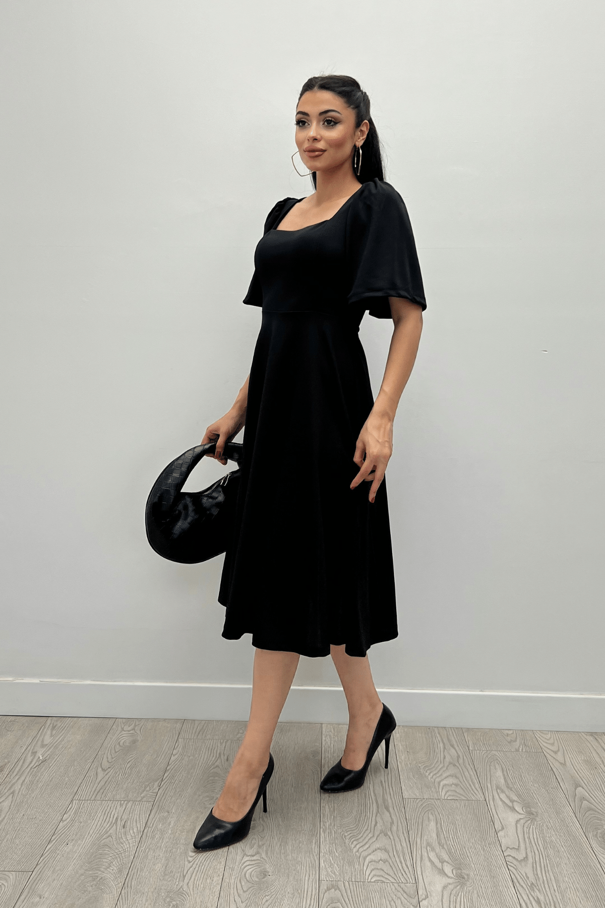 Krep Kumaş Kare Yaka Midiboy Abiye Elbise - SİYAH