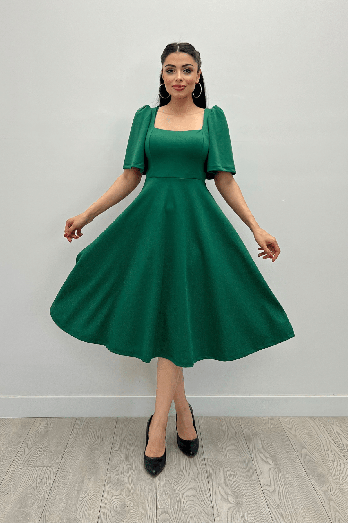 Krep Kumaş Kare Yaka Midiboy Abiye Elbise - ZÜMRÜT YEŞİL