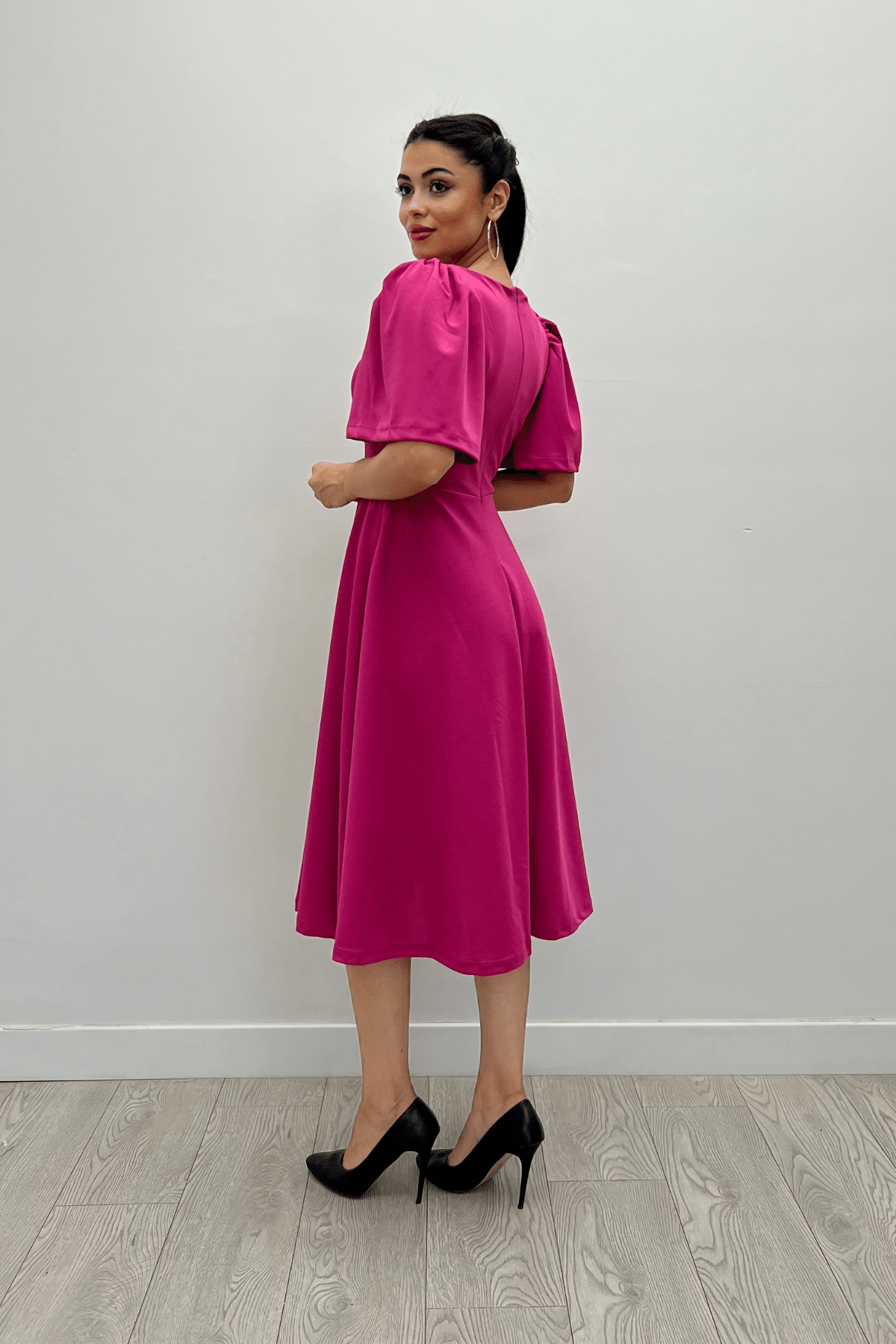 Krep Kumaş Kare Yaka Midiboy Abiye Elbise - FUŞYA