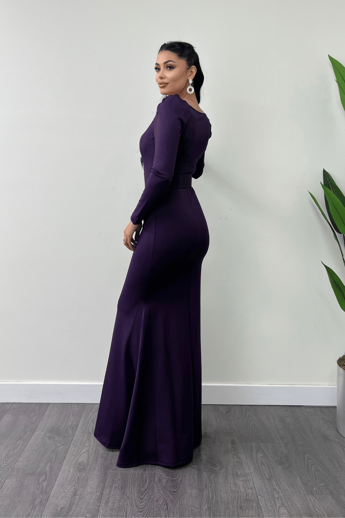 فستان سمك بحزام من قماش الكريب - الباذنجان الأرجواني