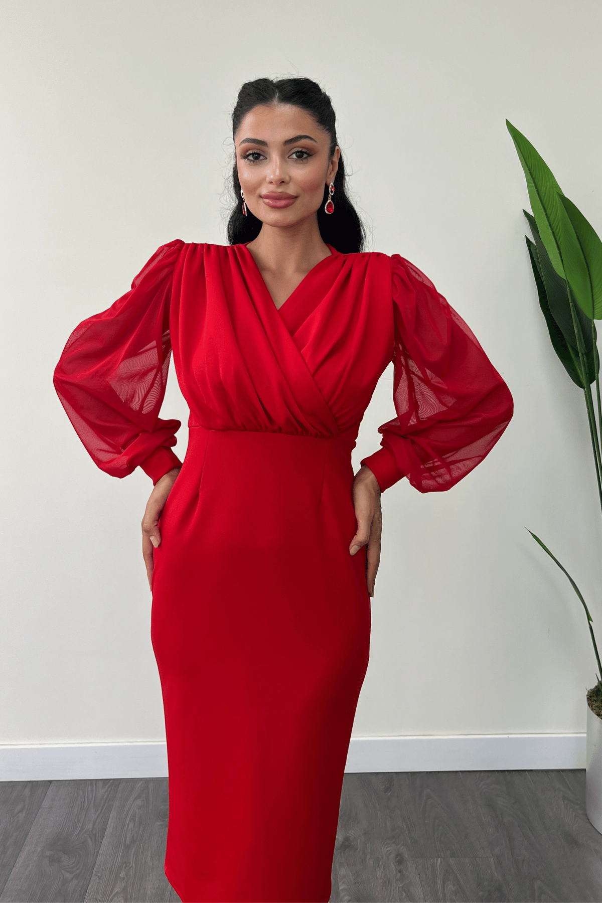 Krep Kumaş Kollar Tül Kalem Elbise - KIRMIZI