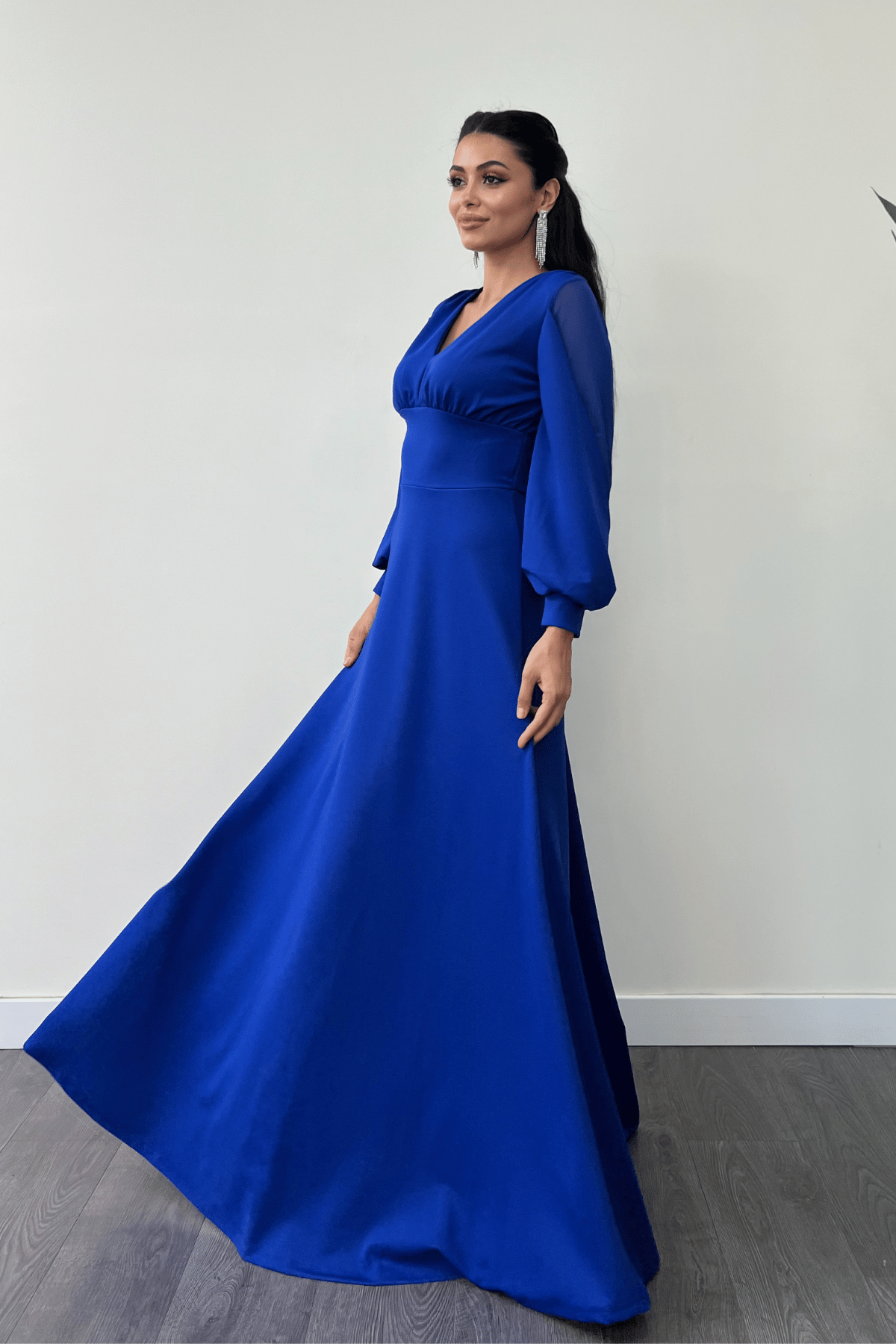 Krep Kumaş Kolları Tül Abiye Elbise - SAKS MAVİ