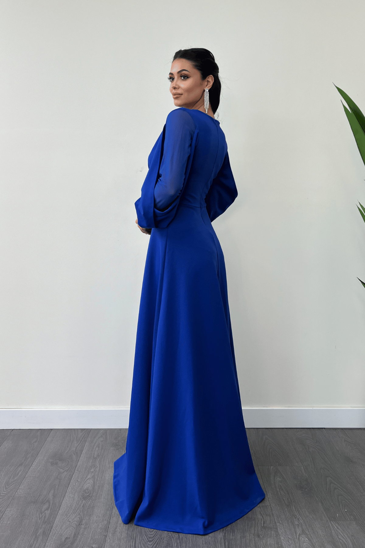 Krep Kumaş Kolları Tül Abiye Elbise - SAKS MAVİ