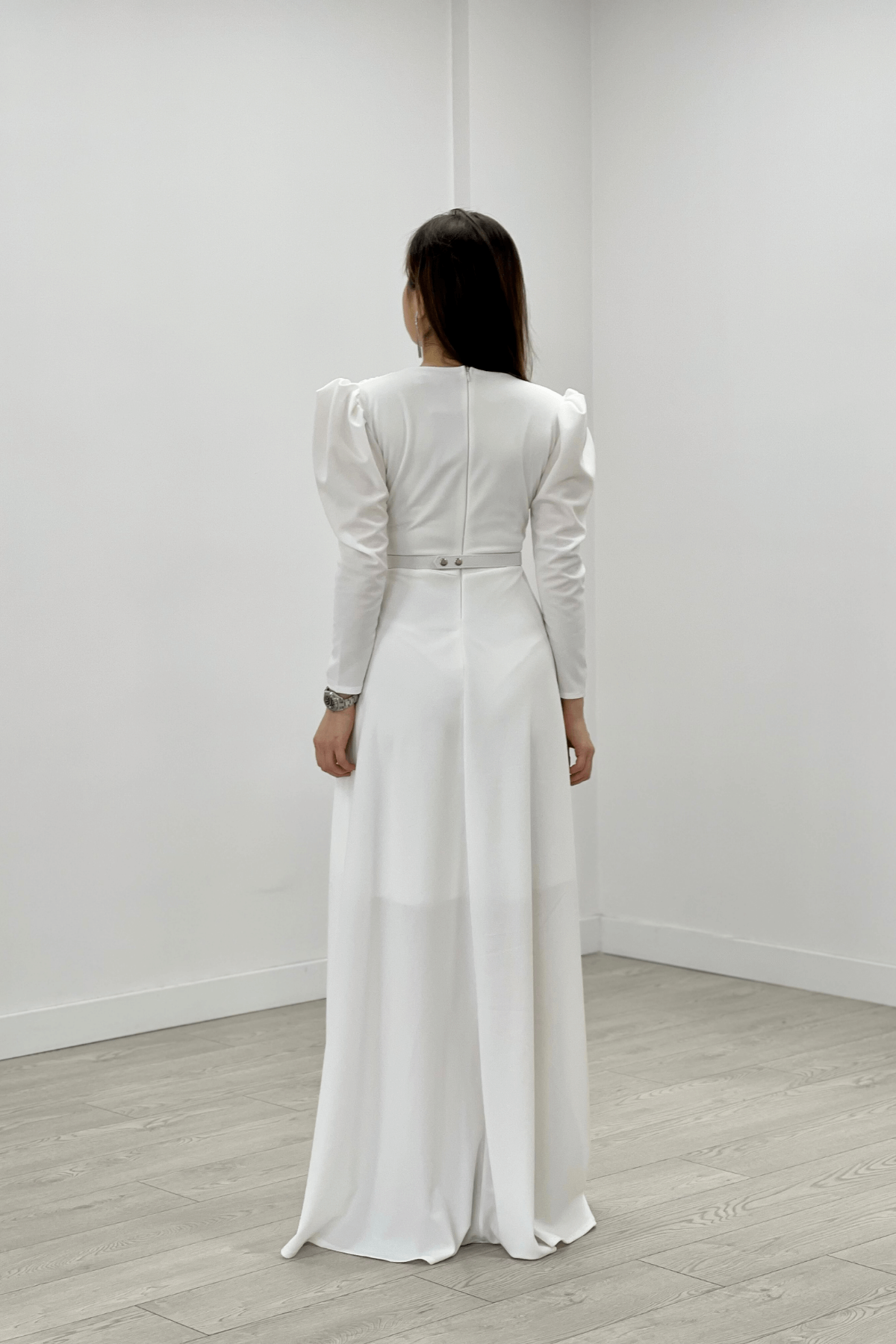 Krep Kumaş Kruvaze Yaka Kiloş Elbise - BEYAZ