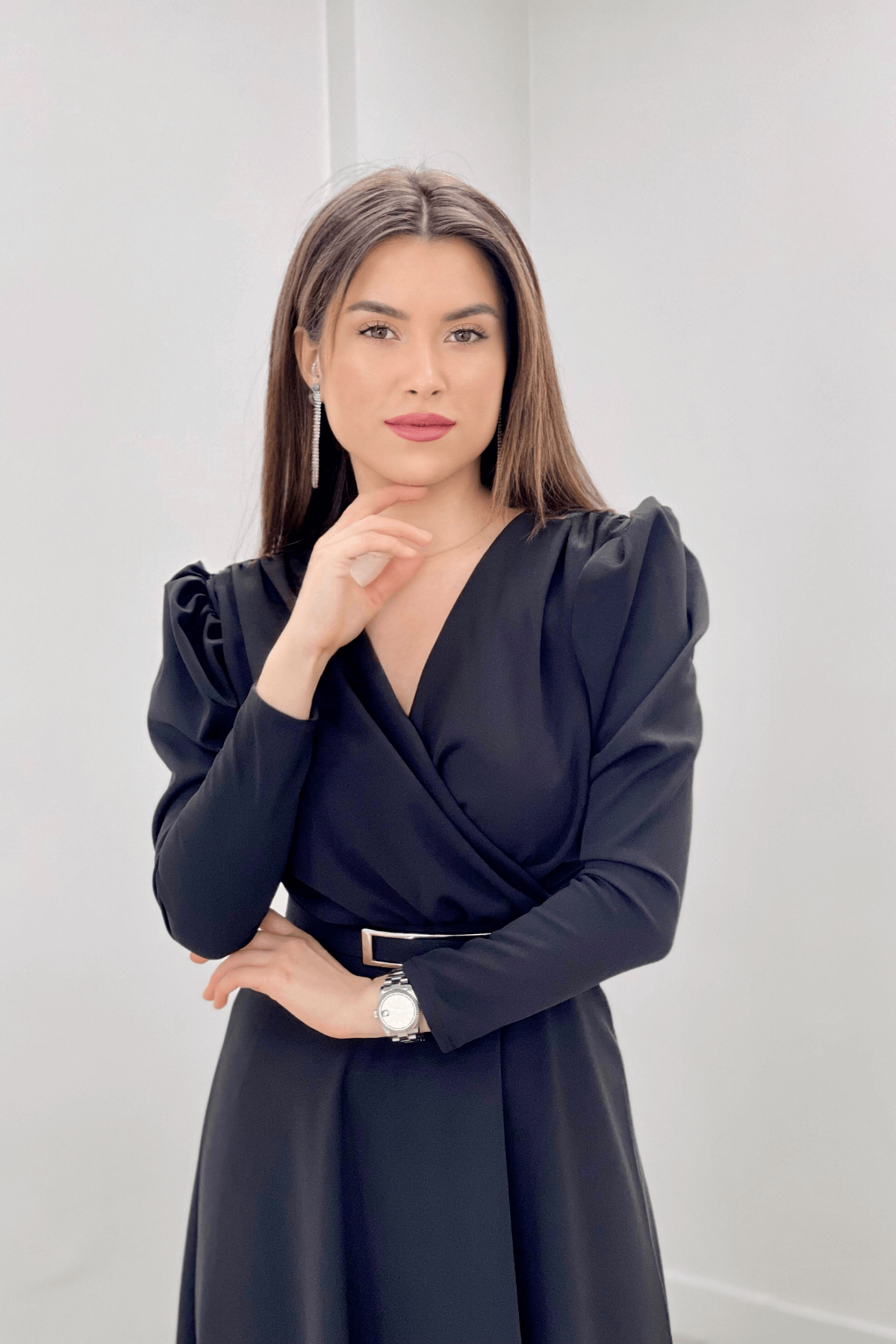 Krep Kumaş Kruvaze Yaka Kiloş Elbise - SİYAH