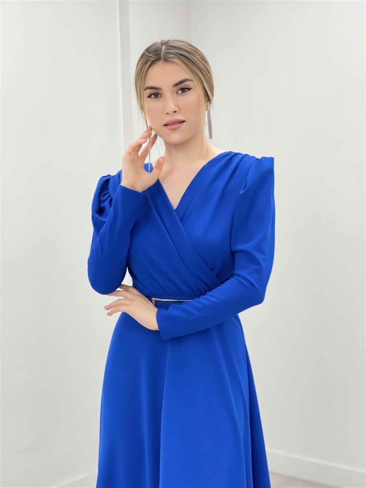 Krep Kumaş Kruvaze Yaka Kiloş Elbise - SAKS MAVİ