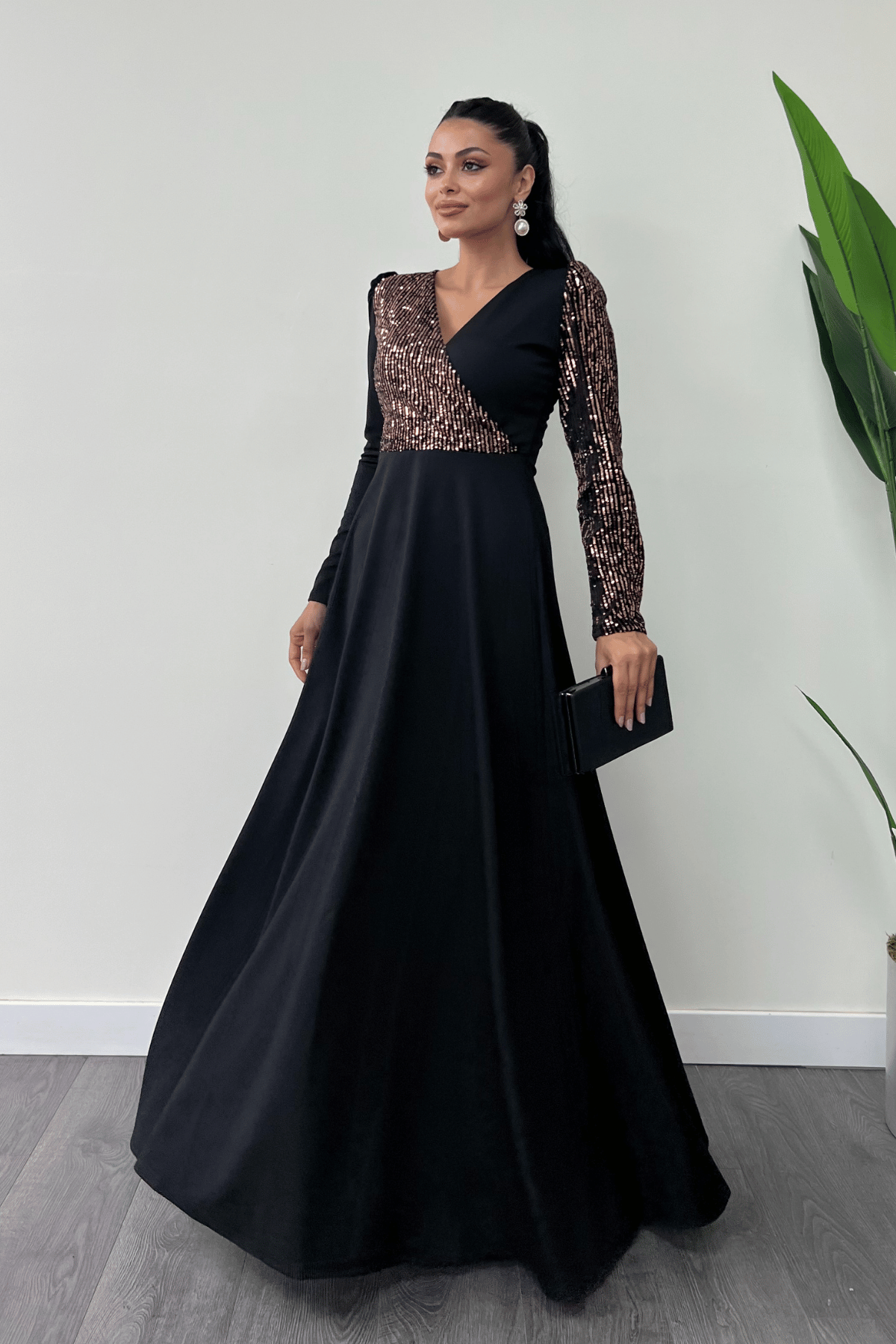 Krep Kumaş Payet Detaylı Elbise - BRONZ