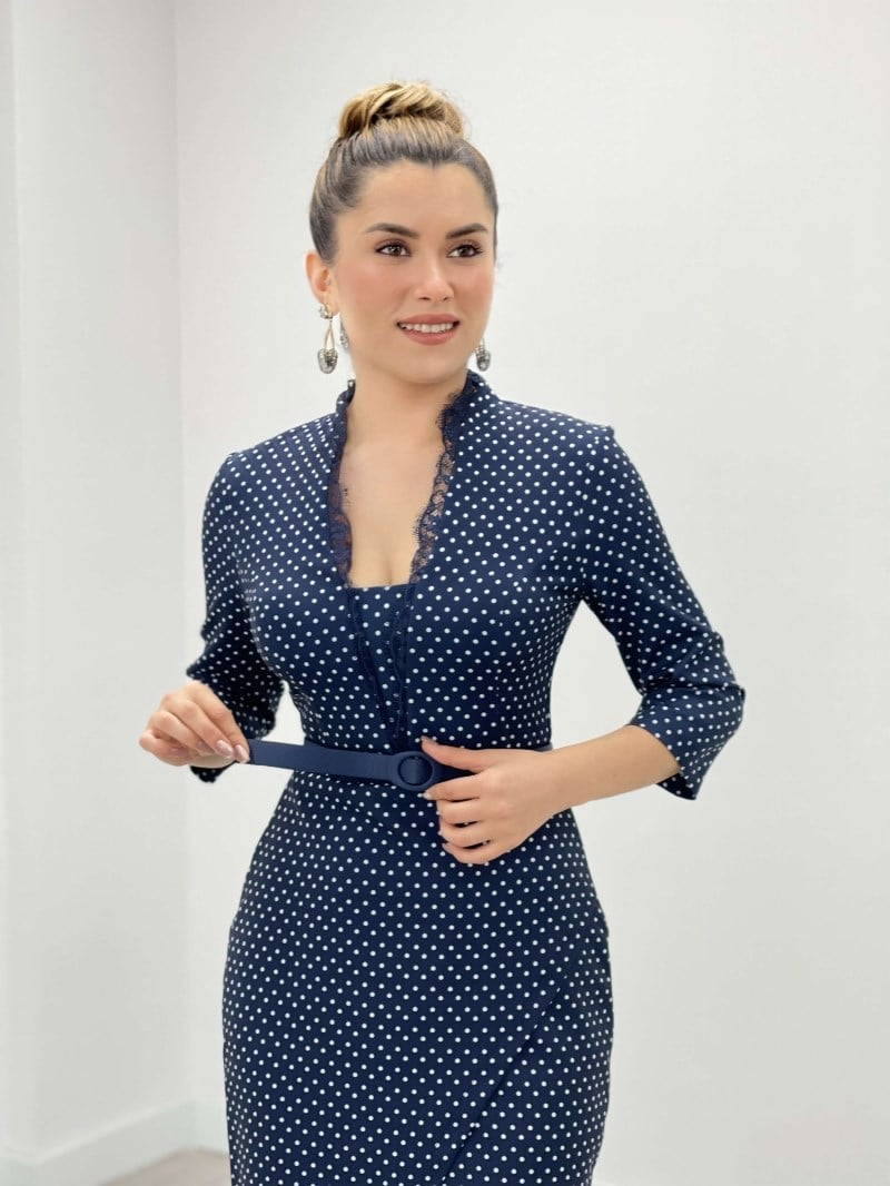 Krep Kumaş Puantiye Dantel Detaylı Kalem Elbise - LACİVERT