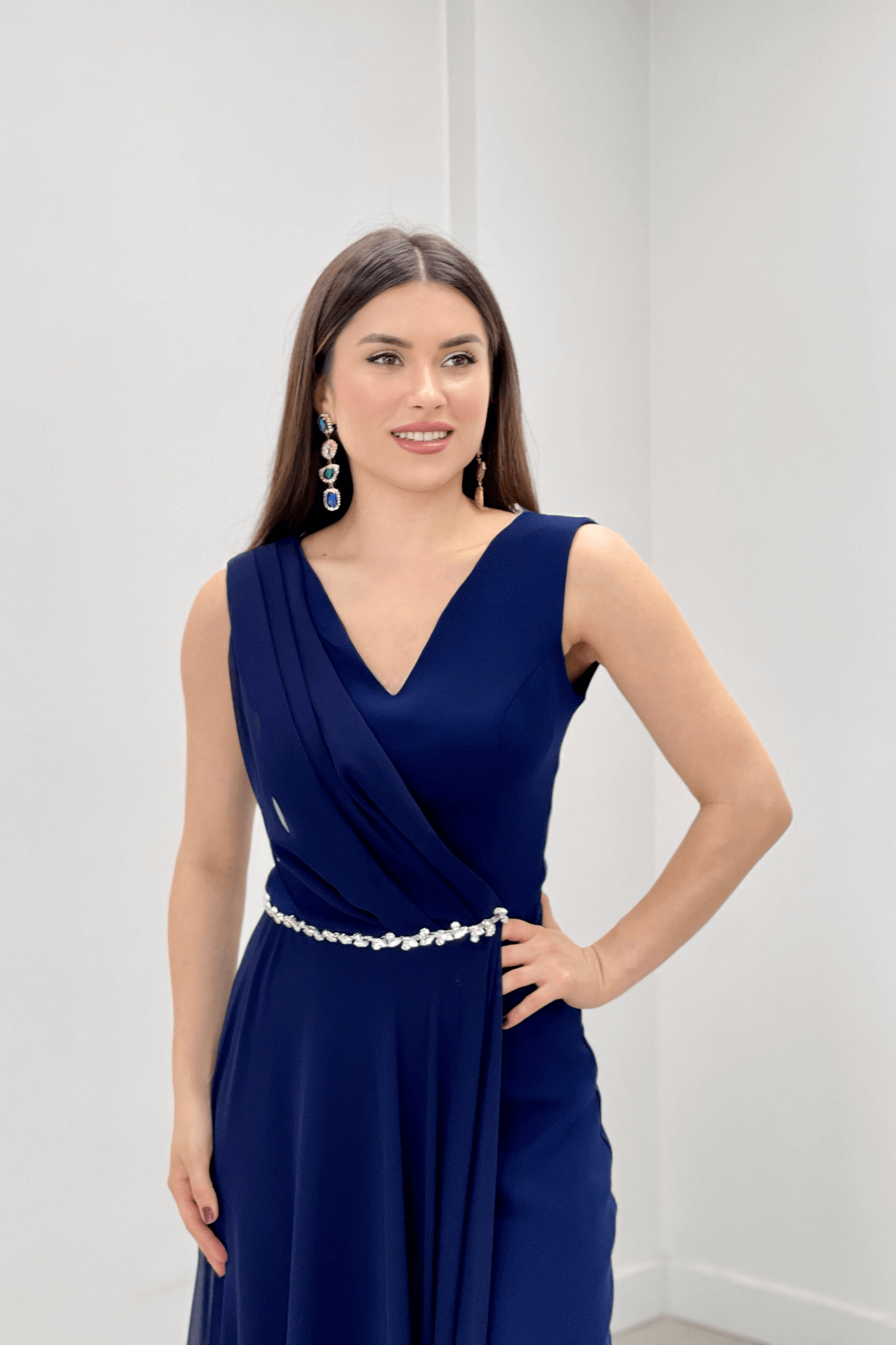 Krep Kumaş Şifon Şal Detaylı Abiye Tulum - LACİVERT