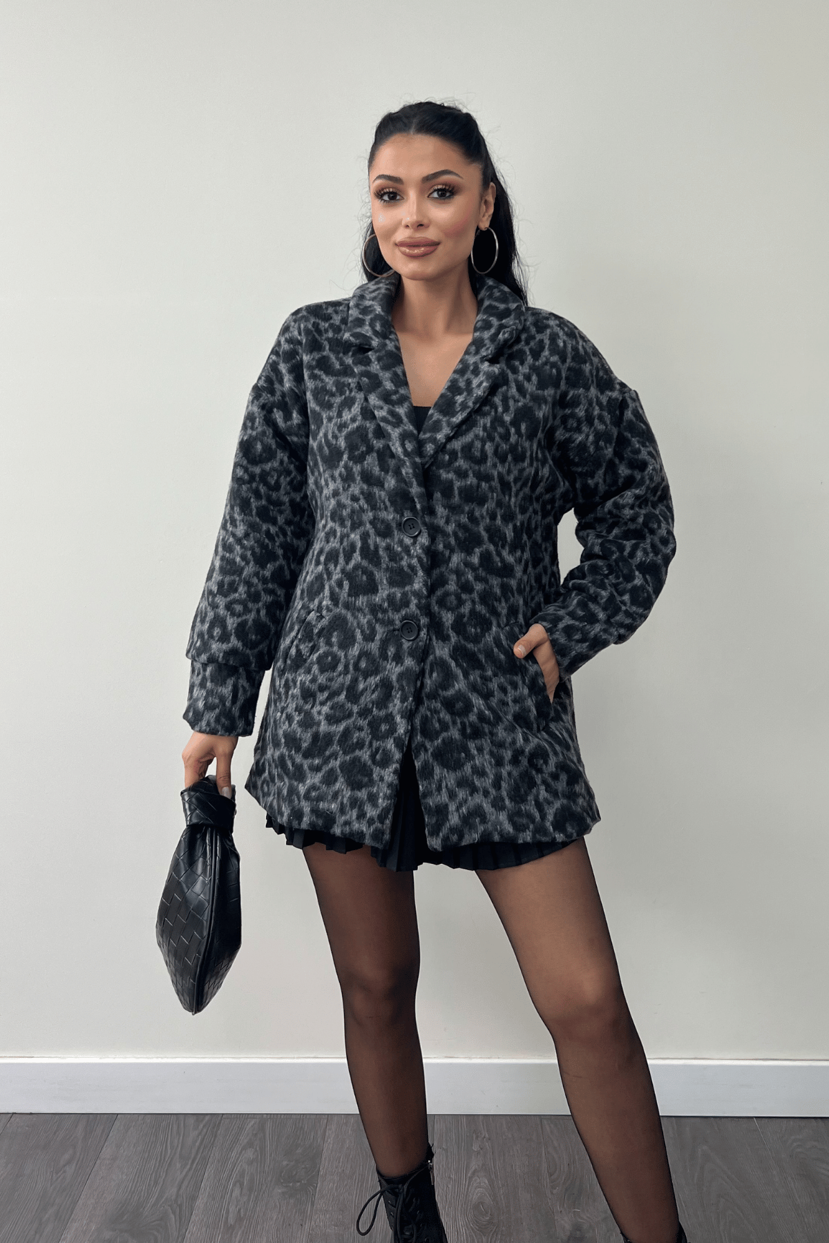 Leopar Desenli Kaşe Kumaş Kaban - SİYAH