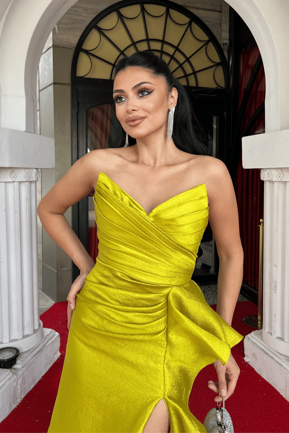 Organze Saten Kumaş Sırt İpli Abiye Elbise - Fıstık Yeşili