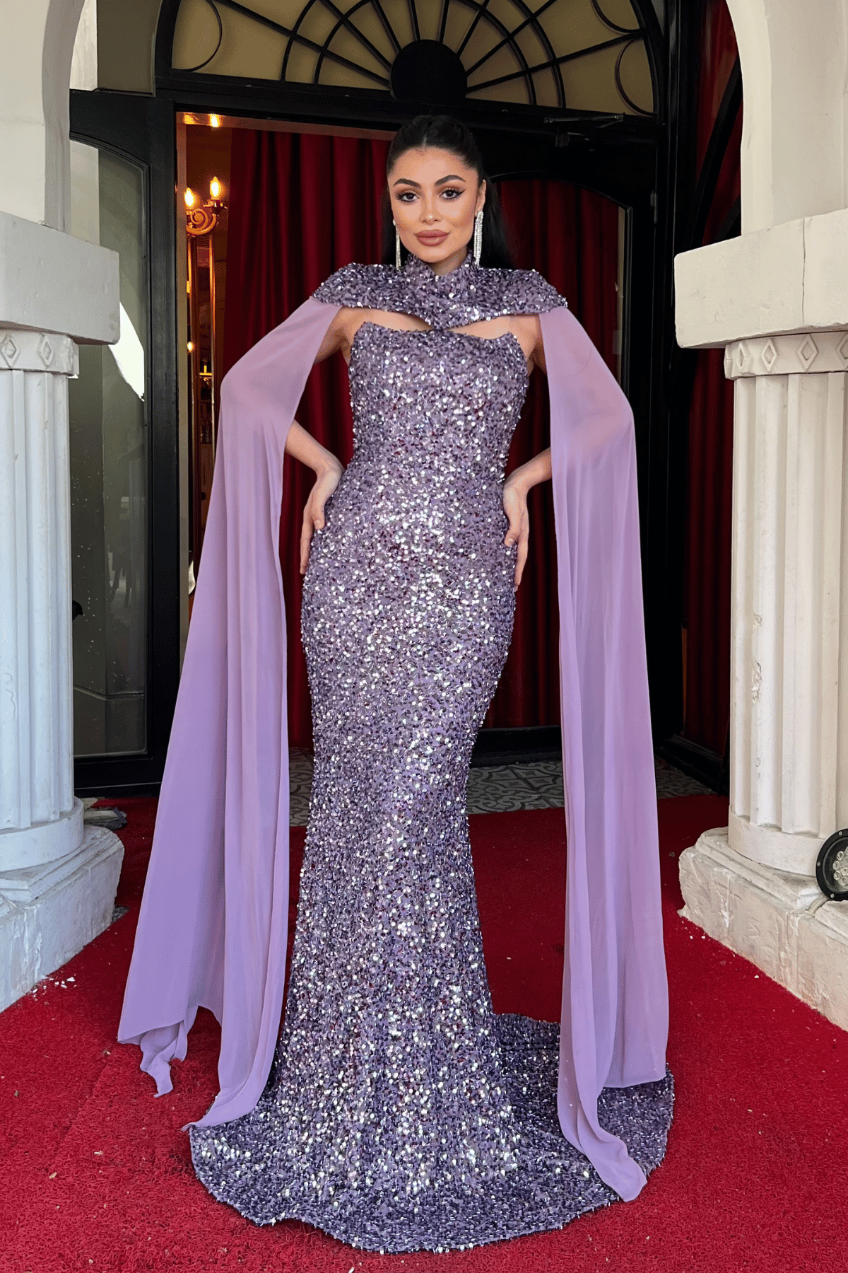 Payet Kumaş Pelerin Detaylı Abiye Elbise - LİLA