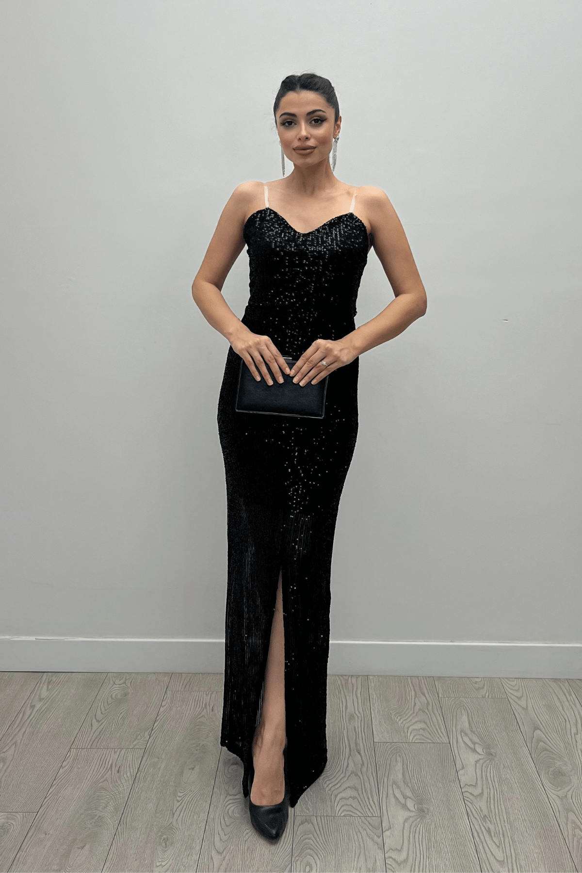 Payet Kumaş Yırtmaçlı Balık Elbise - SİYAH