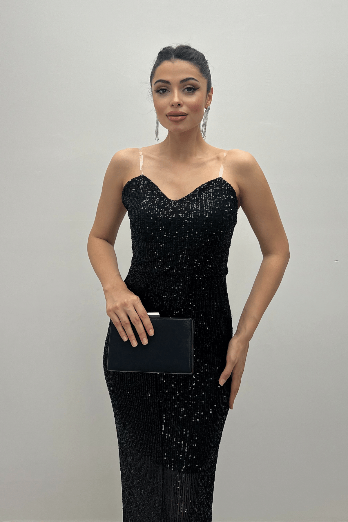 Payet Kumaş Yırtmaçlı Balık Elbise - SİYAH