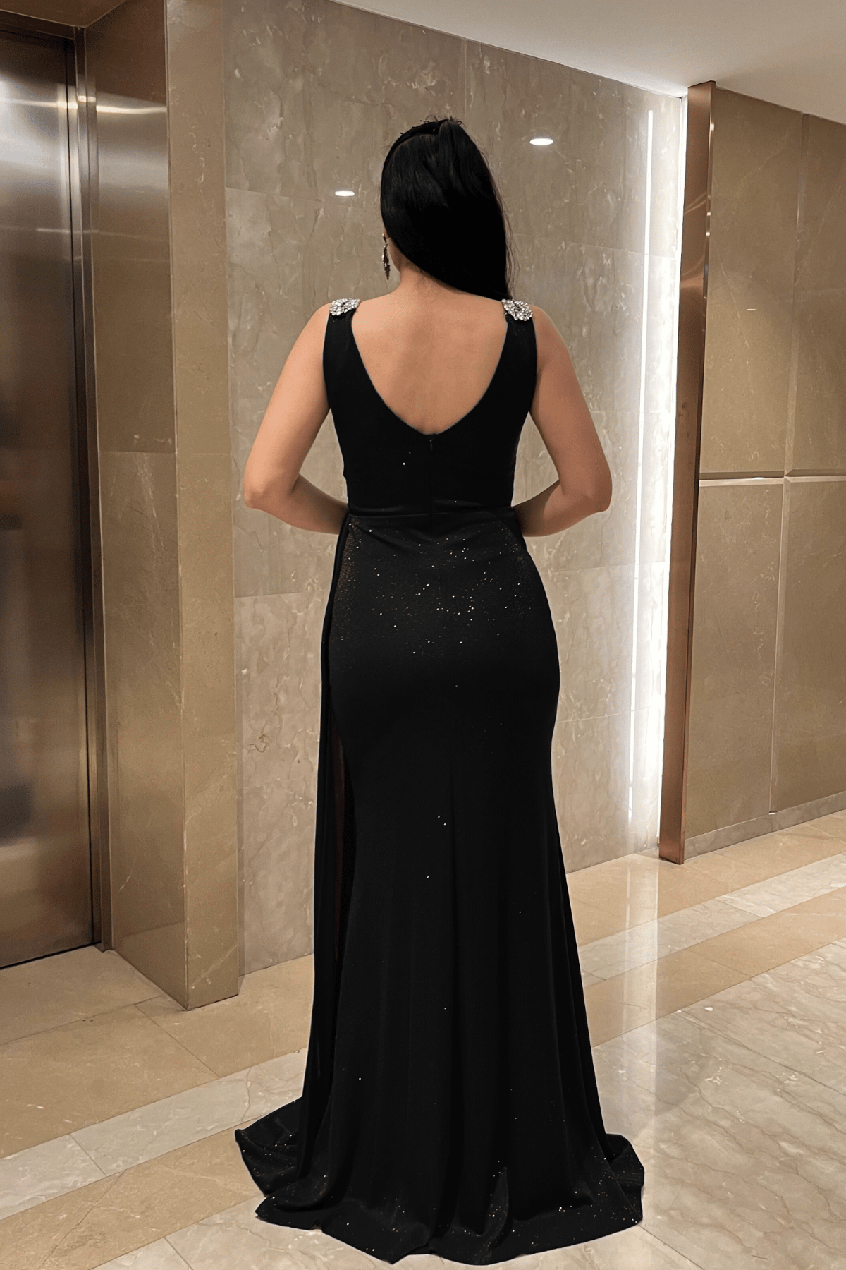 Pırıltılı Kumaş Taş Detaylı Abiye Elbise - SİYAH