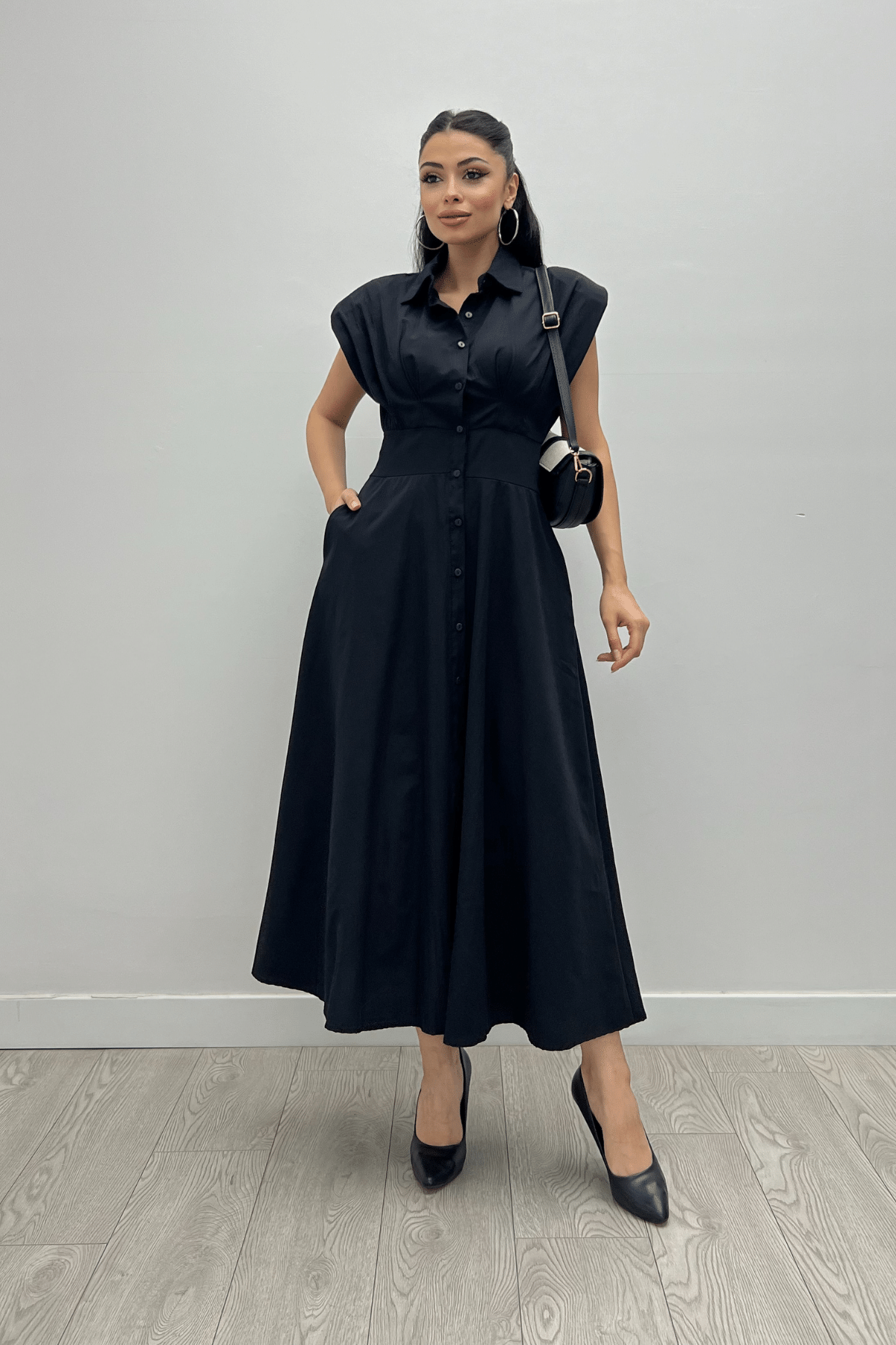 Poplin Kumaş Düğme Detaylı Elbise - SİYAH