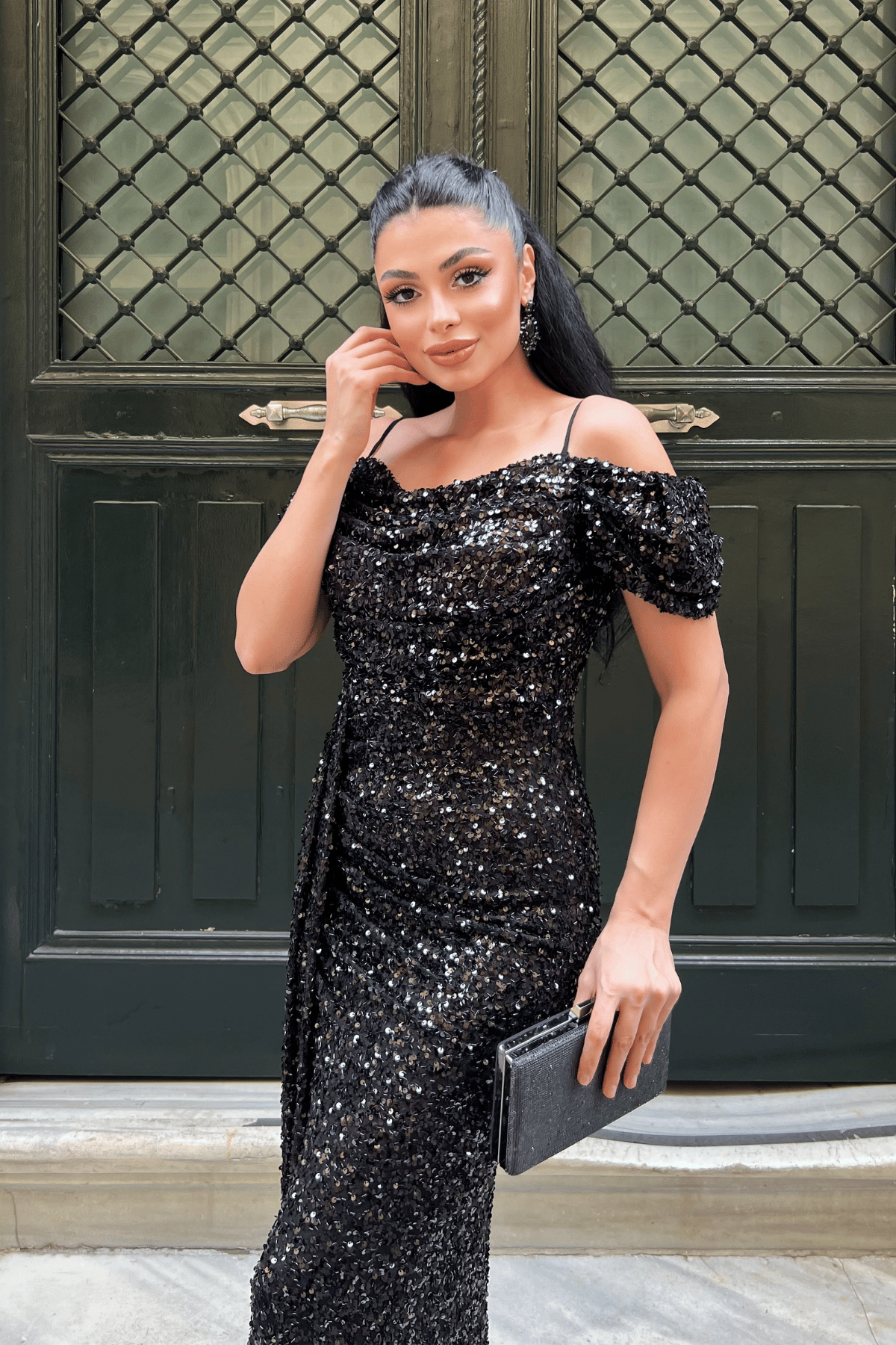 Pul Payet Kumaş Degaje Yaka Abiye Elbise - SİYAH