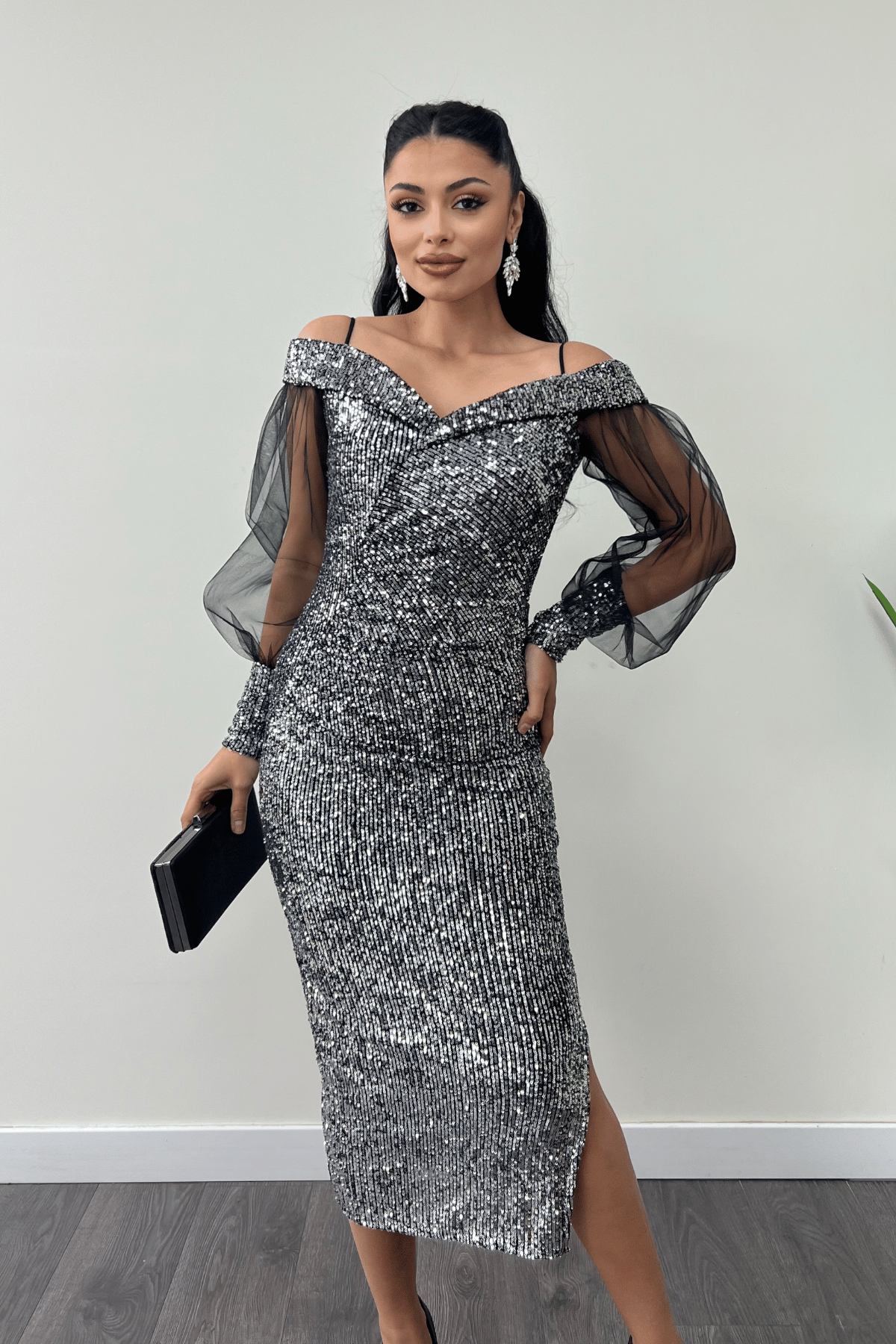 Pul Payet Kumaş Kayık Yaka Kalem Elbise - GÜMÜŞ