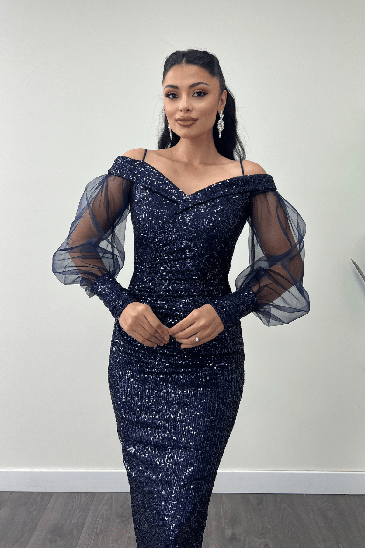 Pul Payet Kumaş Kayık Yaka Kalem Elbise - LACİVERT