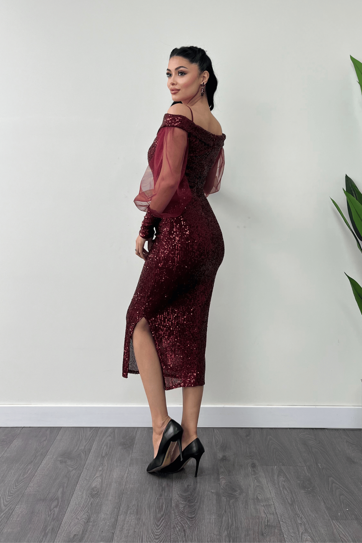 Pul Payet Kumaş Kayık Yaka Kalem Elbise - BORDO