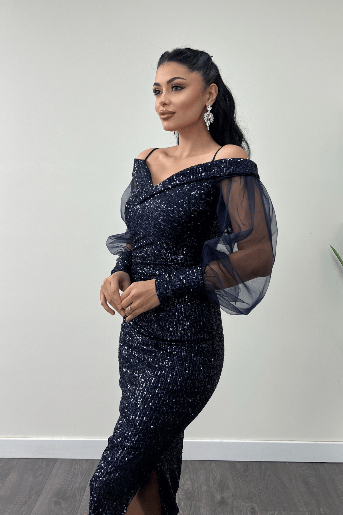 Pul Payet Kumaş Kayık Yaka Kalem Elbise - LACİVERT