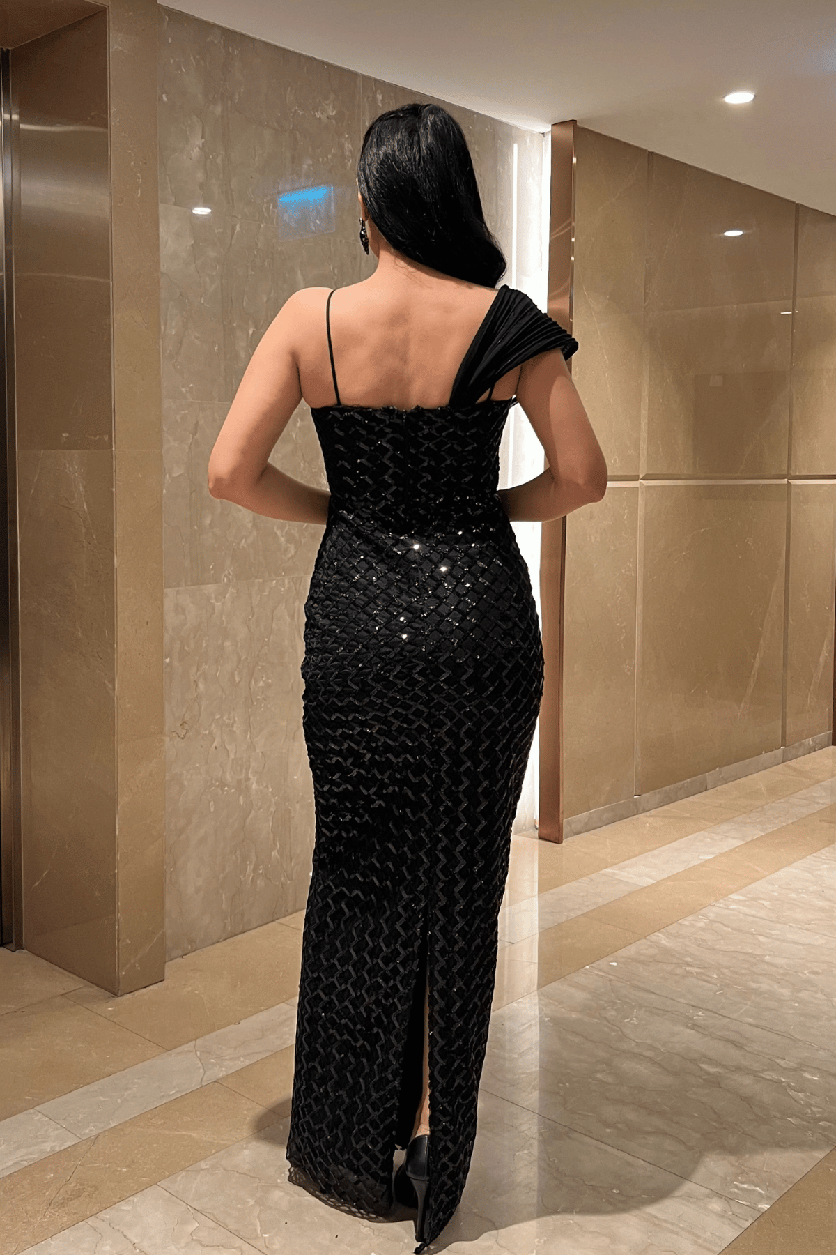 Pul Payet Kumaş Şal Detaylı Abiye Elbise - SİYAH