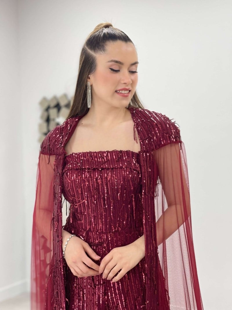 Saçaklı Payet Kumaş Pelerin Detaylı Tulum - BORDO