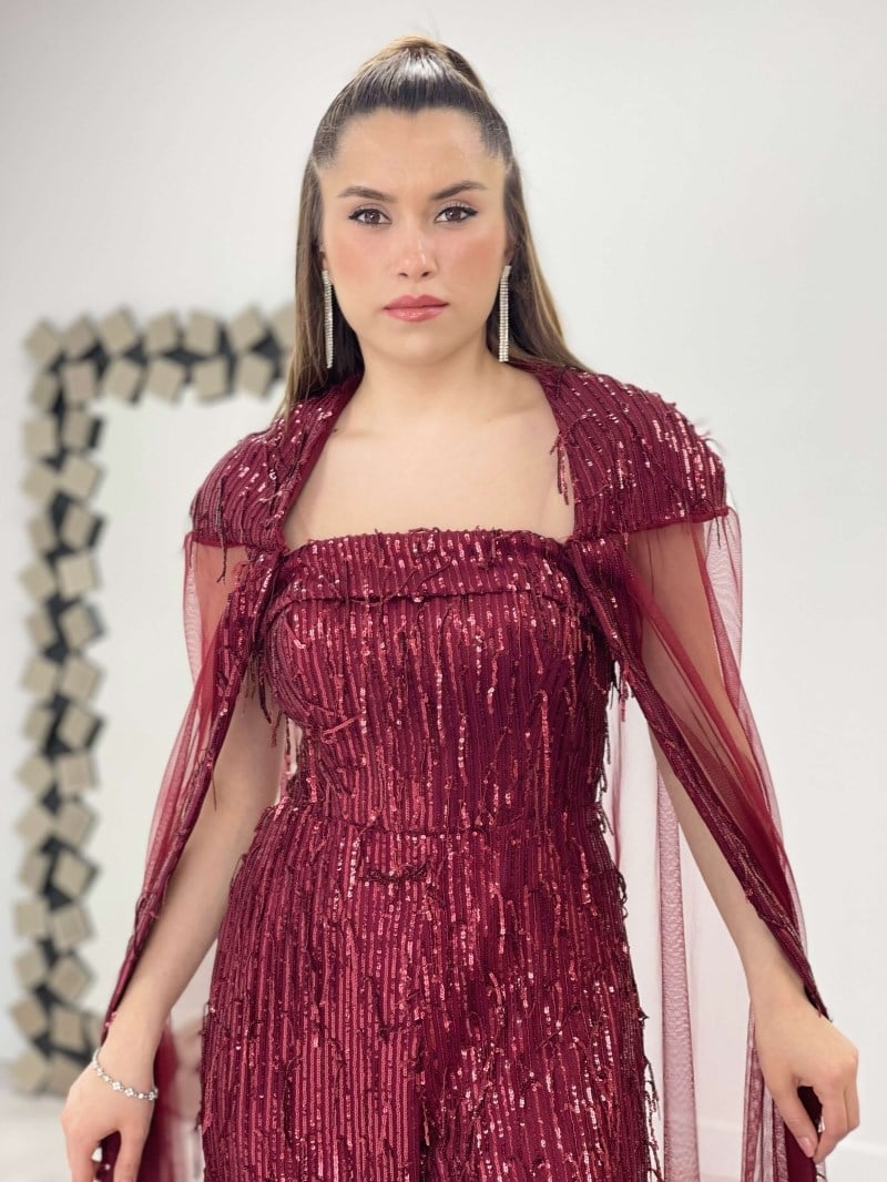 Saçaklı Payet Kumaş Pelerin Detaylı Tulum - BORDO