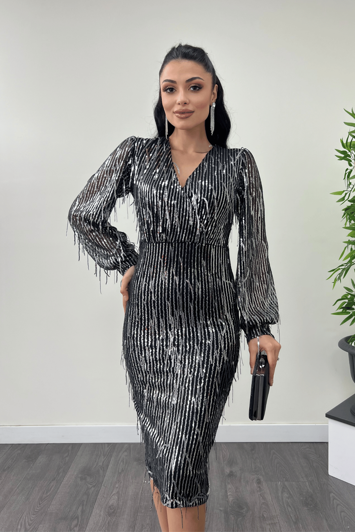 Saçaklı Pul Payet Kumaş Kalem Elbise - GÜMÜŞ