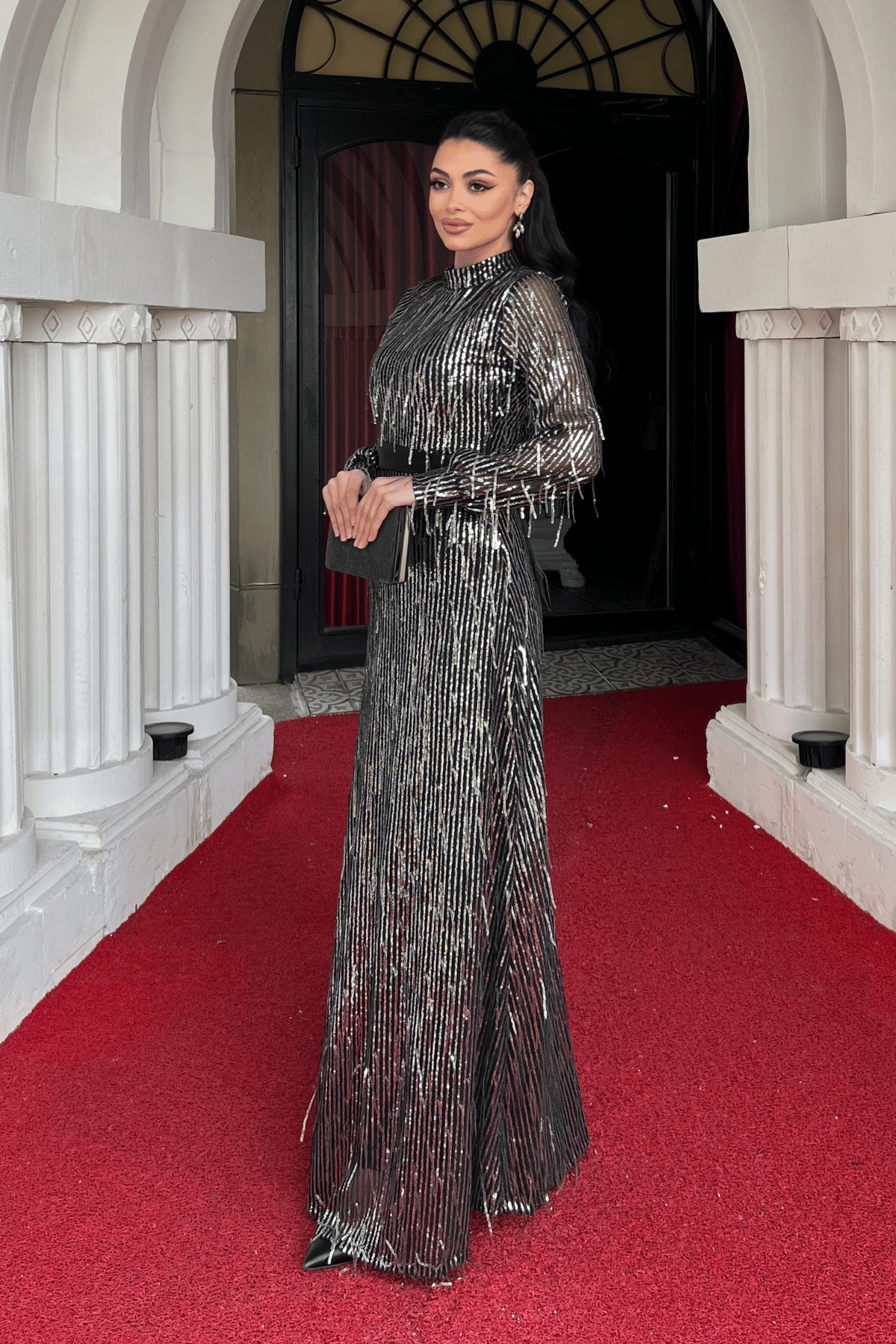 Saçaklı Pul Payet Kumaş Uzun Abiye - GÜMÜŞ