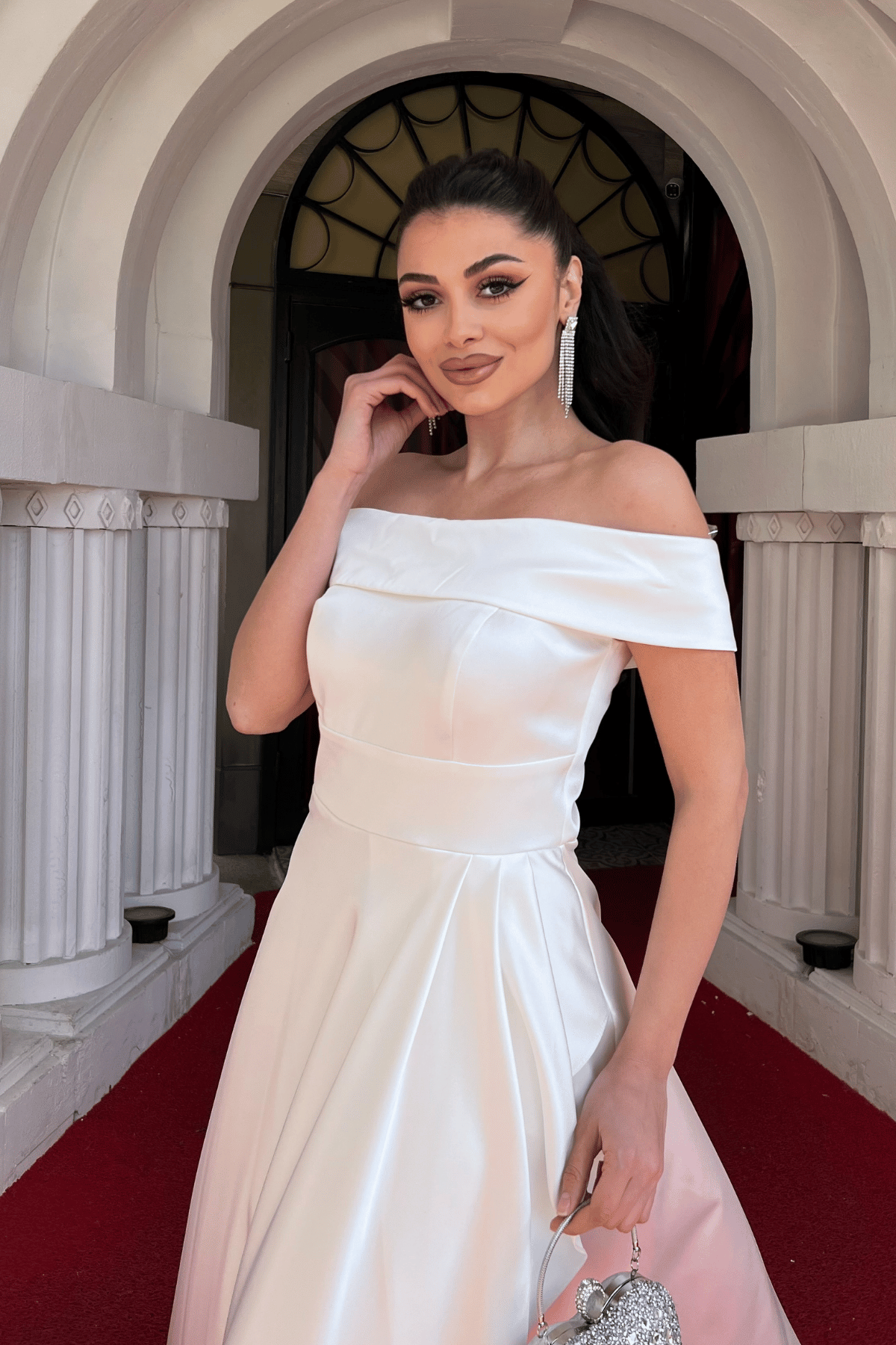 Saten Kumaş Asimetri Kesim Abiye Elbise - BEYAZ