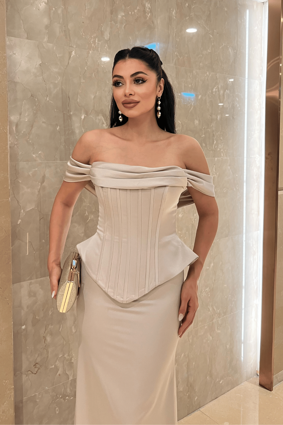 Saten Kumaş Balen Detaylı Abiye Elbise - BEJ